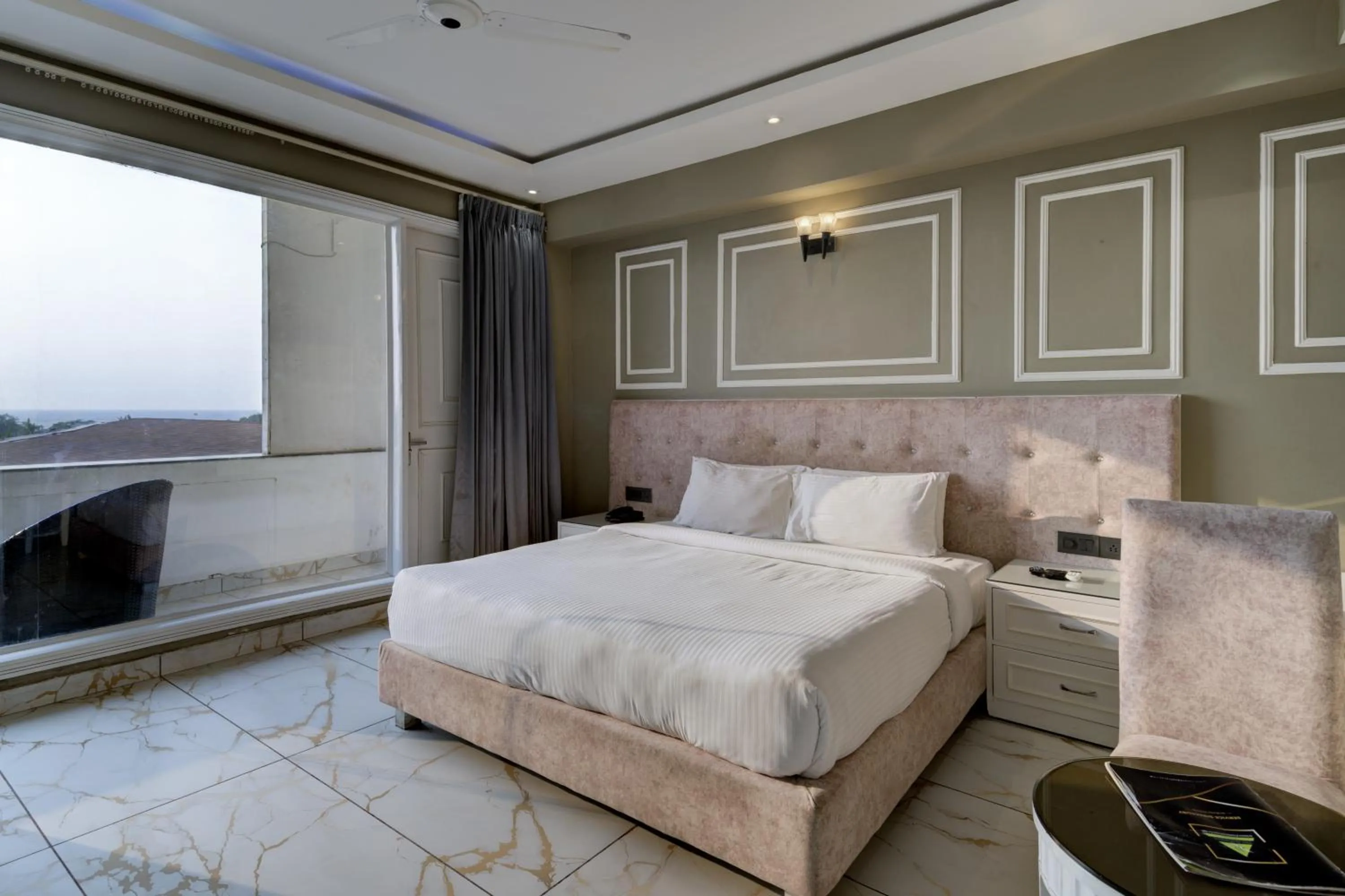 Bed in De Alturas Resort