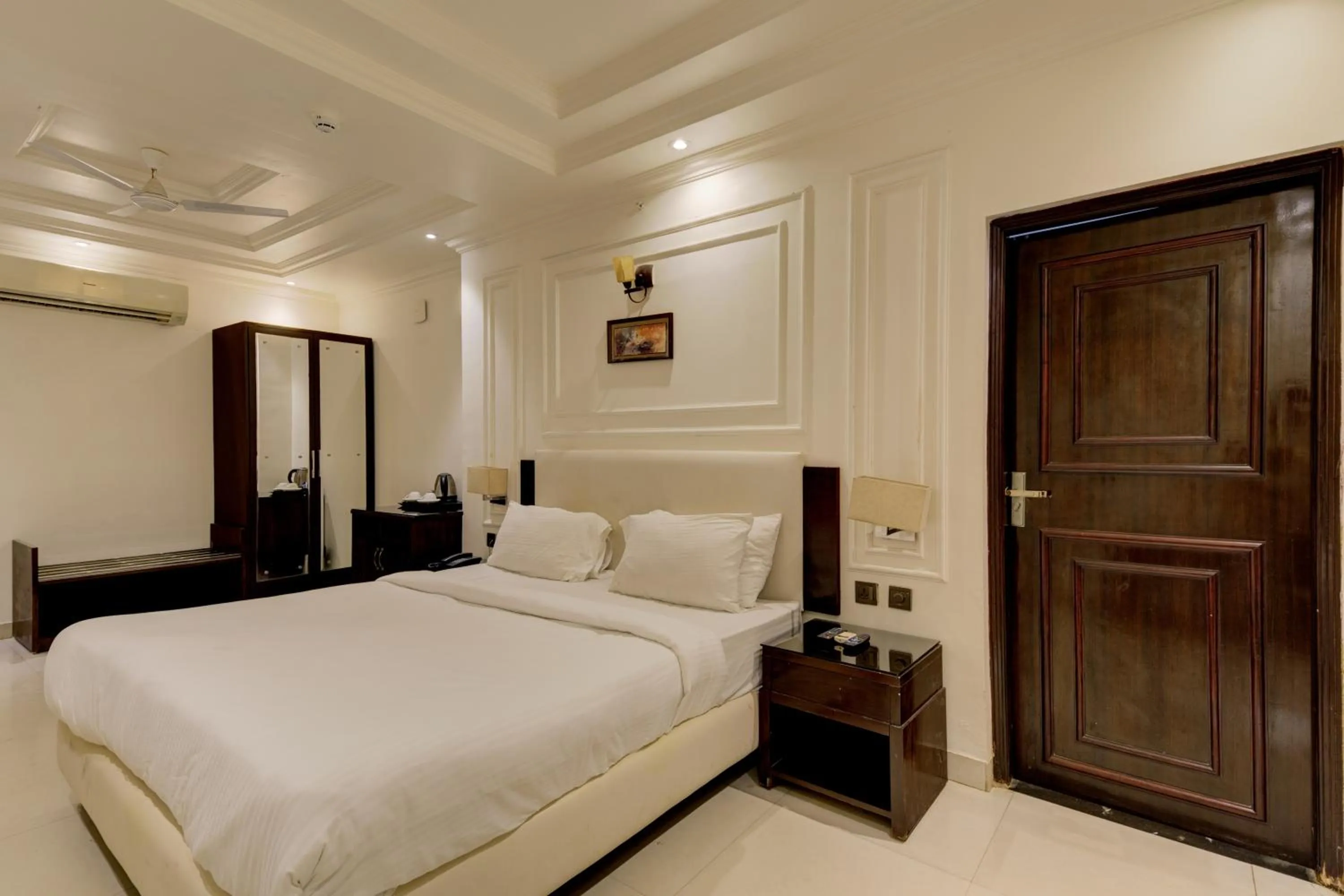 Bedroom, Bed in De Alturas Resort