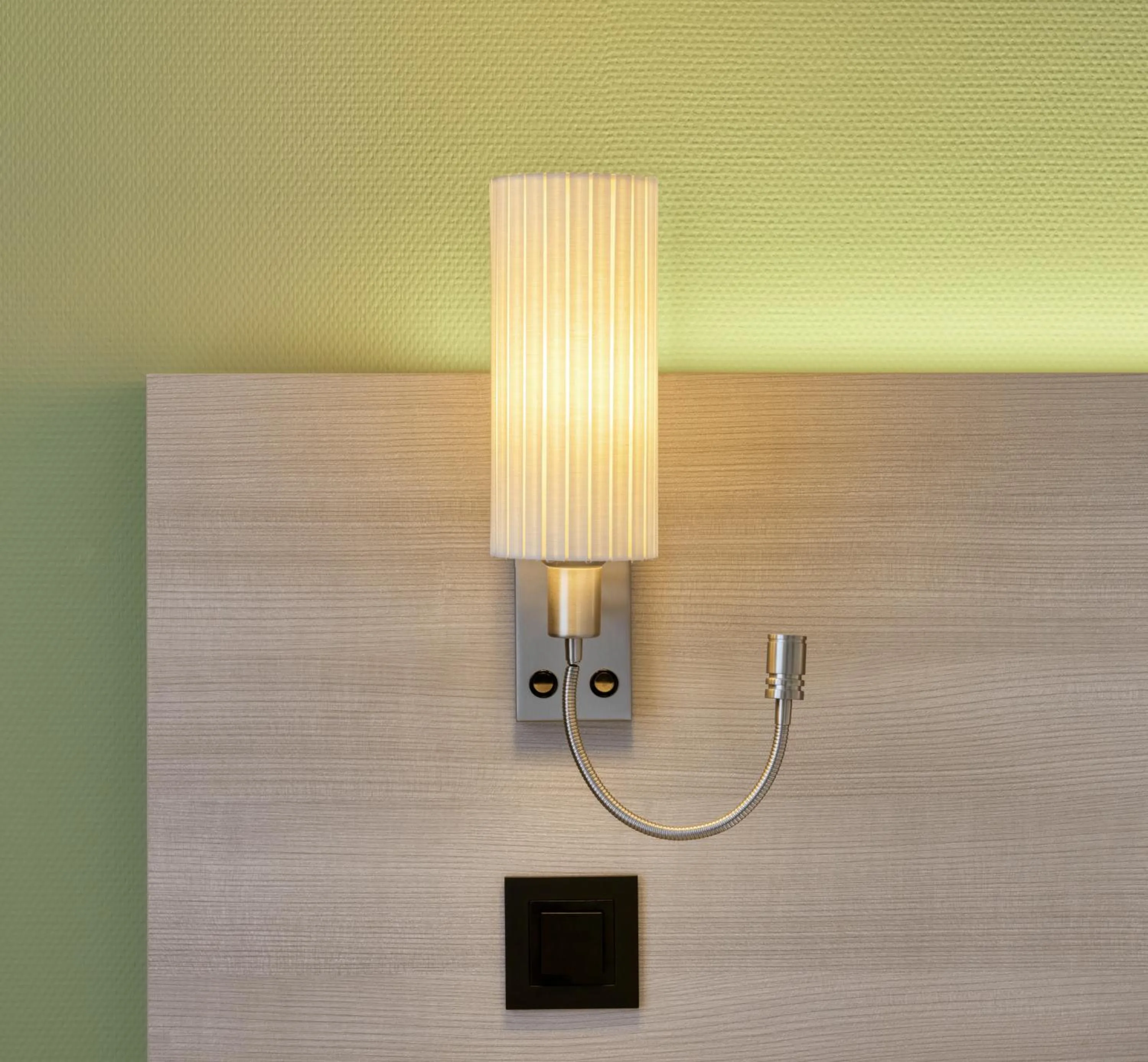 Photo of the whole room in Hotel Eastside (free parking garage)