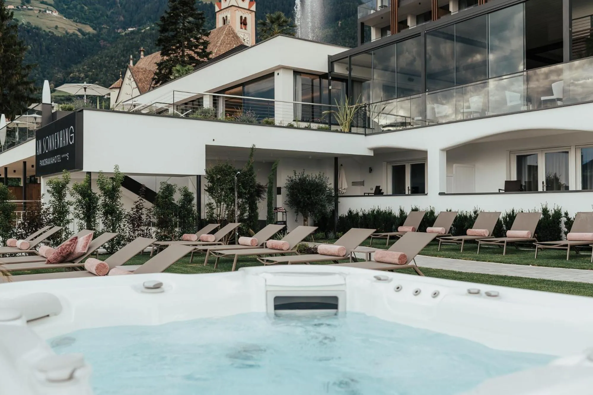 Hot Tub in Panoramahotel Am Sonnenhang