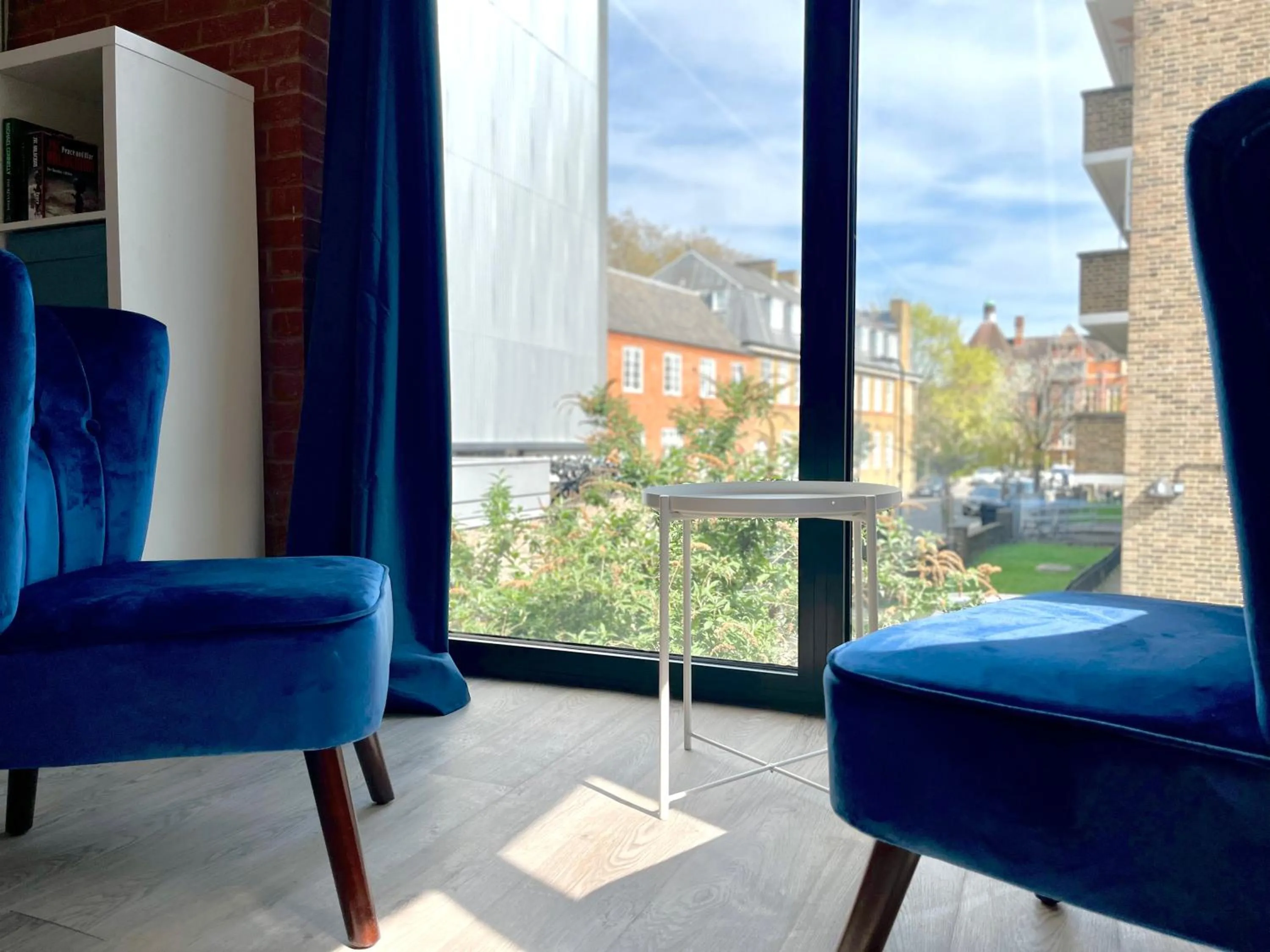 Shoreditch Apartments by DC London Rooms