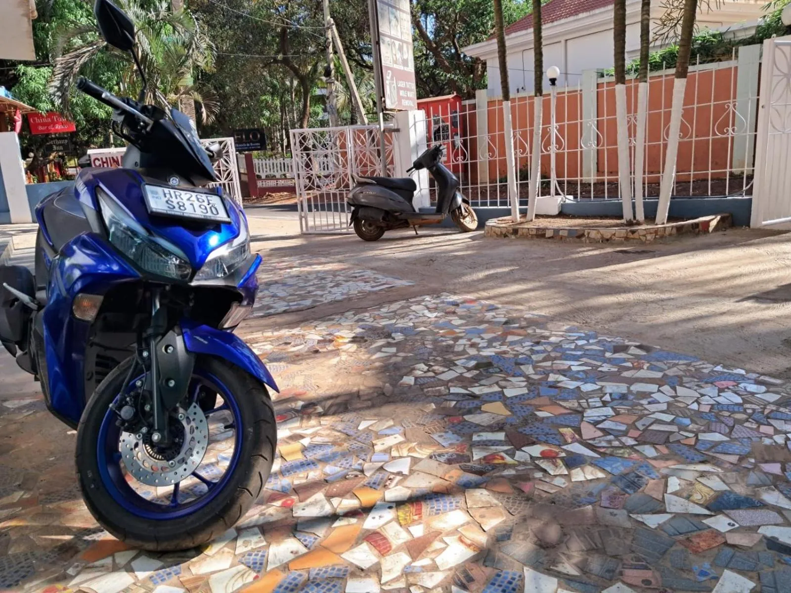 Parking in Sea View Holiday Vagator