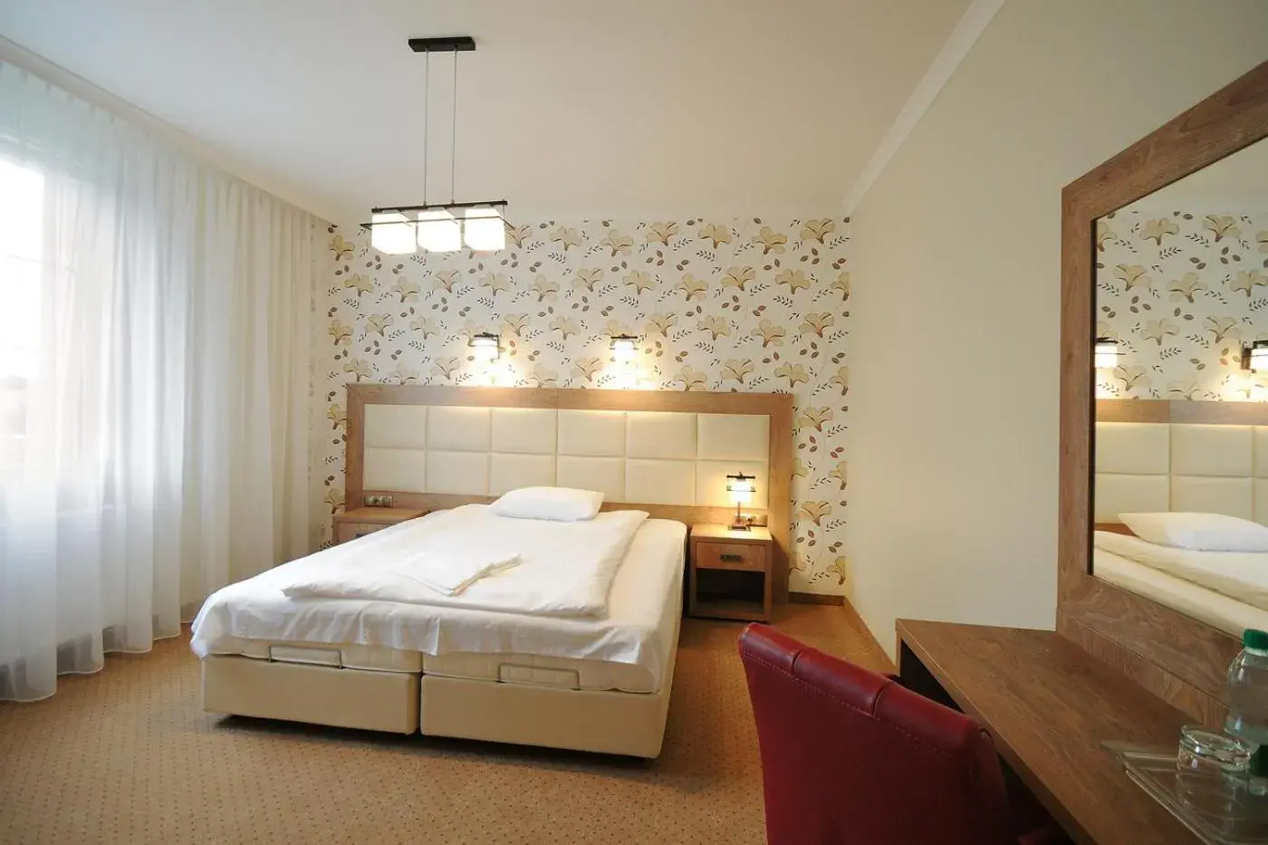 Double or Twin Room - single occupancy in Dworek Eureka Double or Twin Room - single occupancy in Dworek Eureka