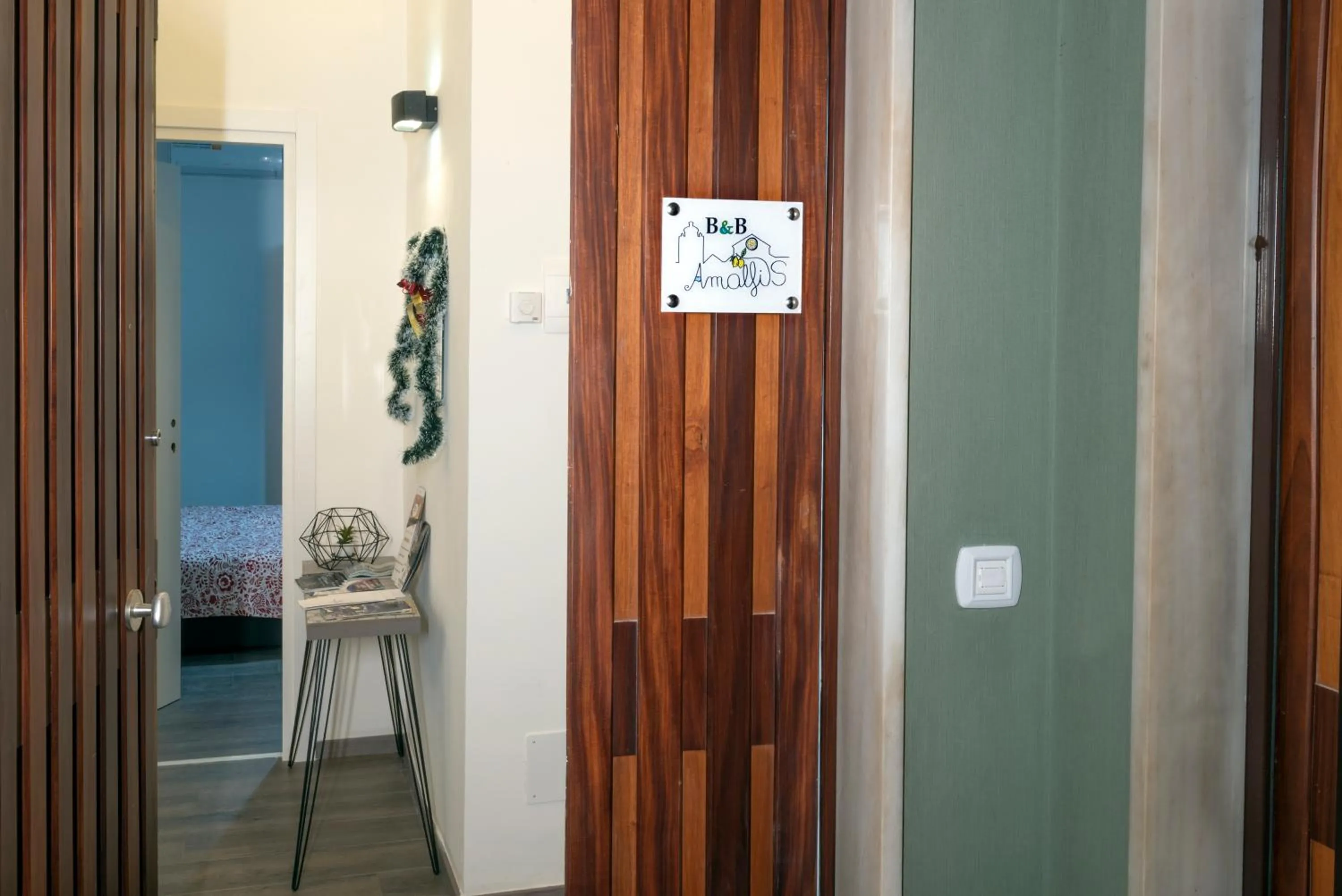 Property building in B&B Amalfi's Luxury Rooms