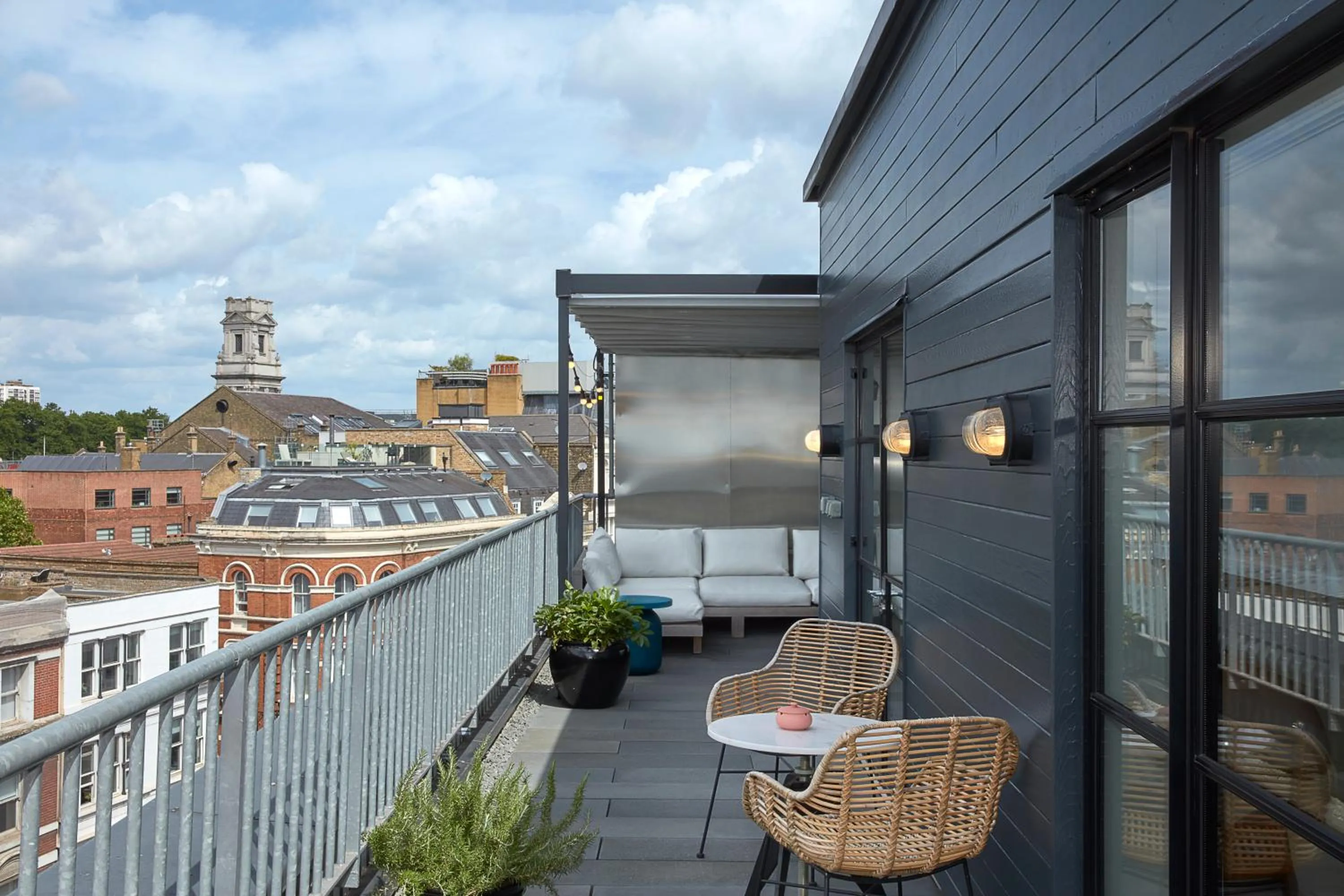 Property building in One Hundred Shoreditch