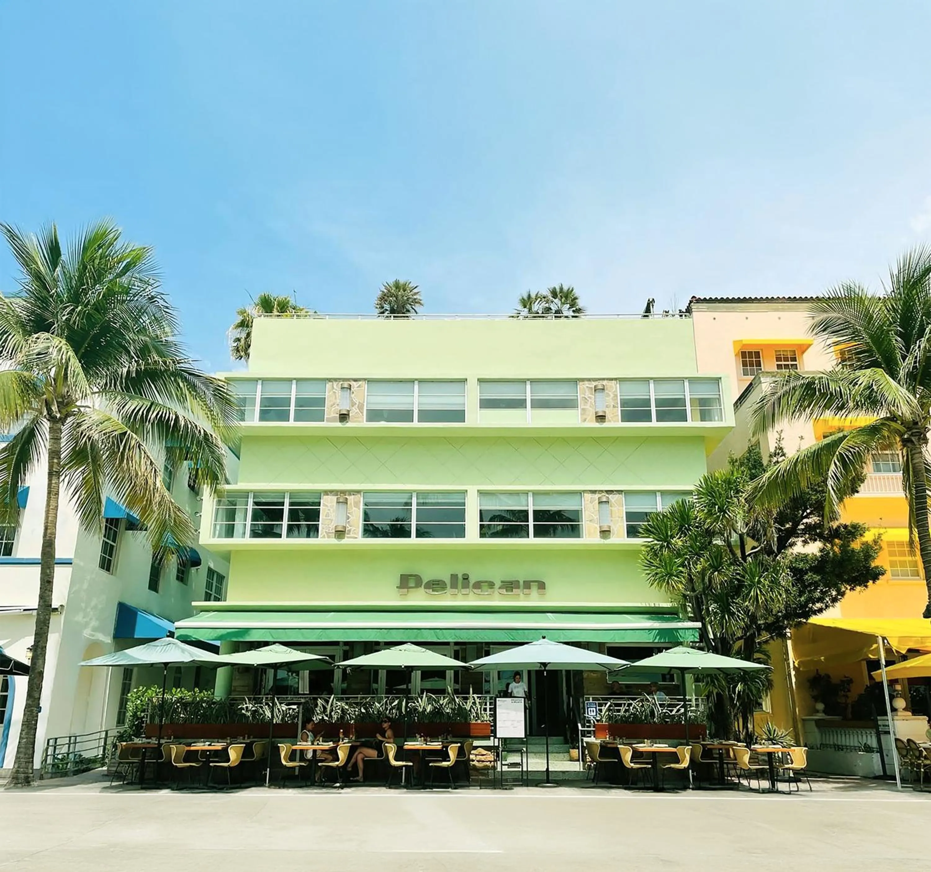 Property building in Pelican Hotel