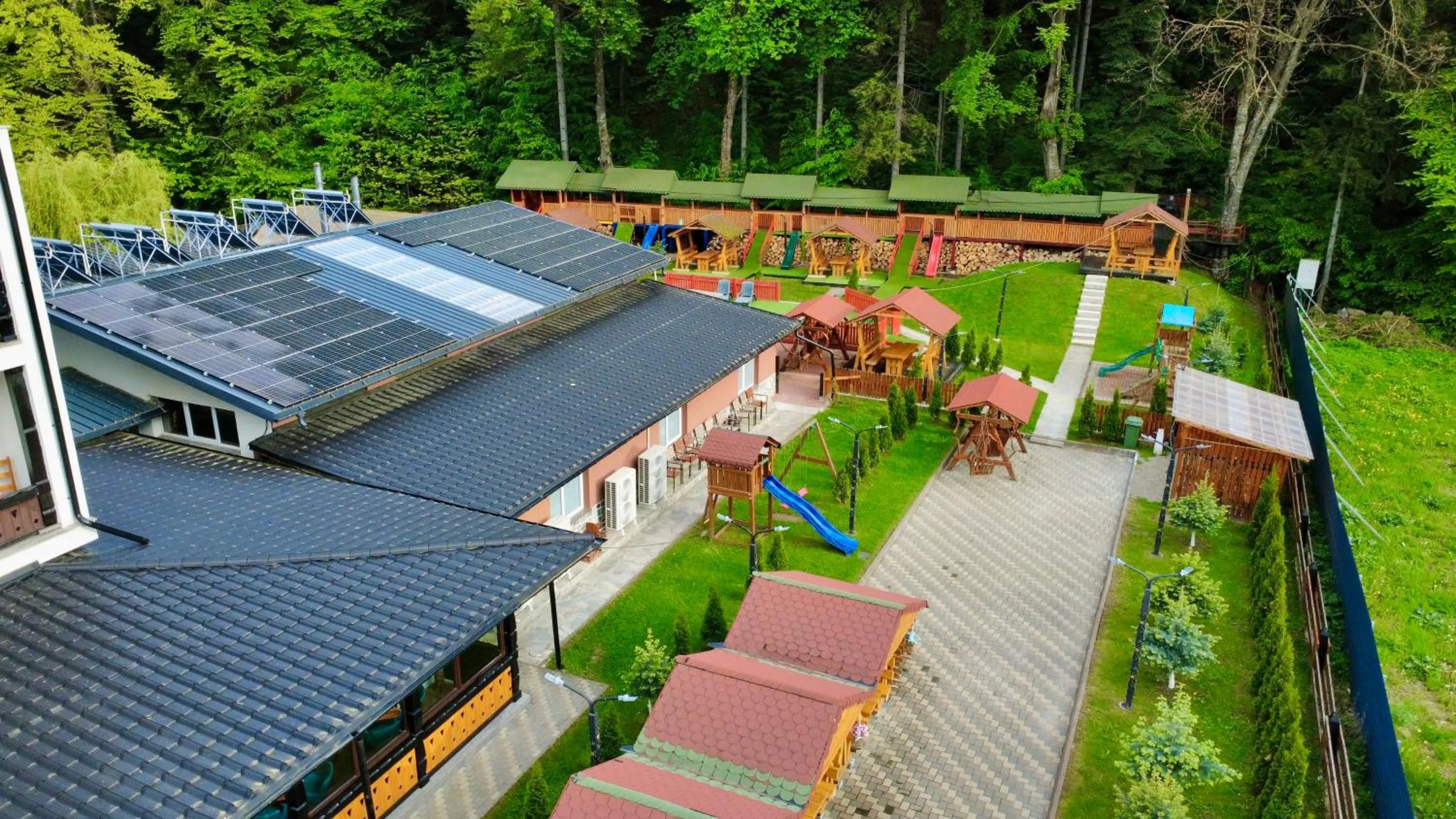 Property building in Cabana Sura Getilor Arinis