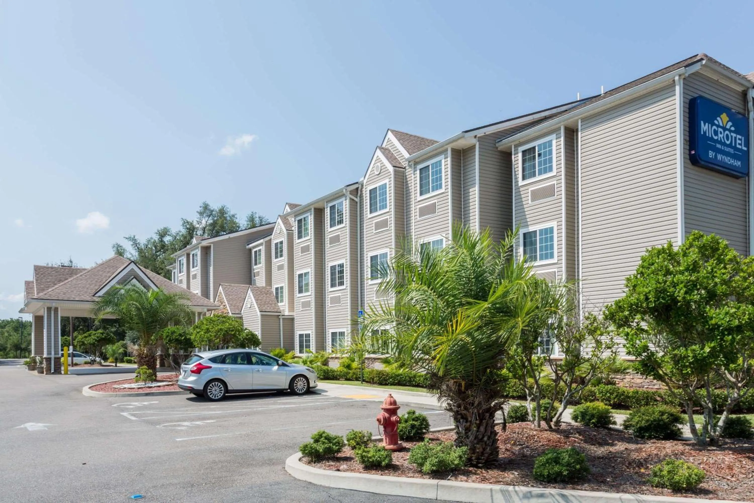 Property building in Microtel Inn & Suites by Wyndham Jacksonville Airport