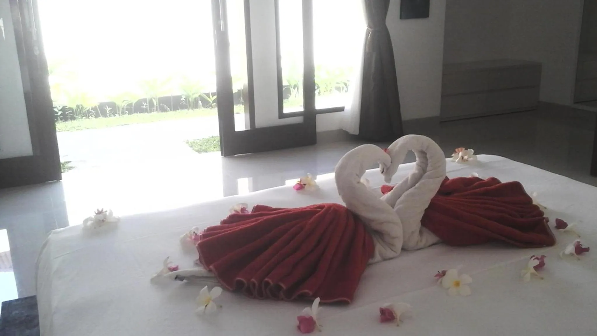 Bed in villa tom and jerry