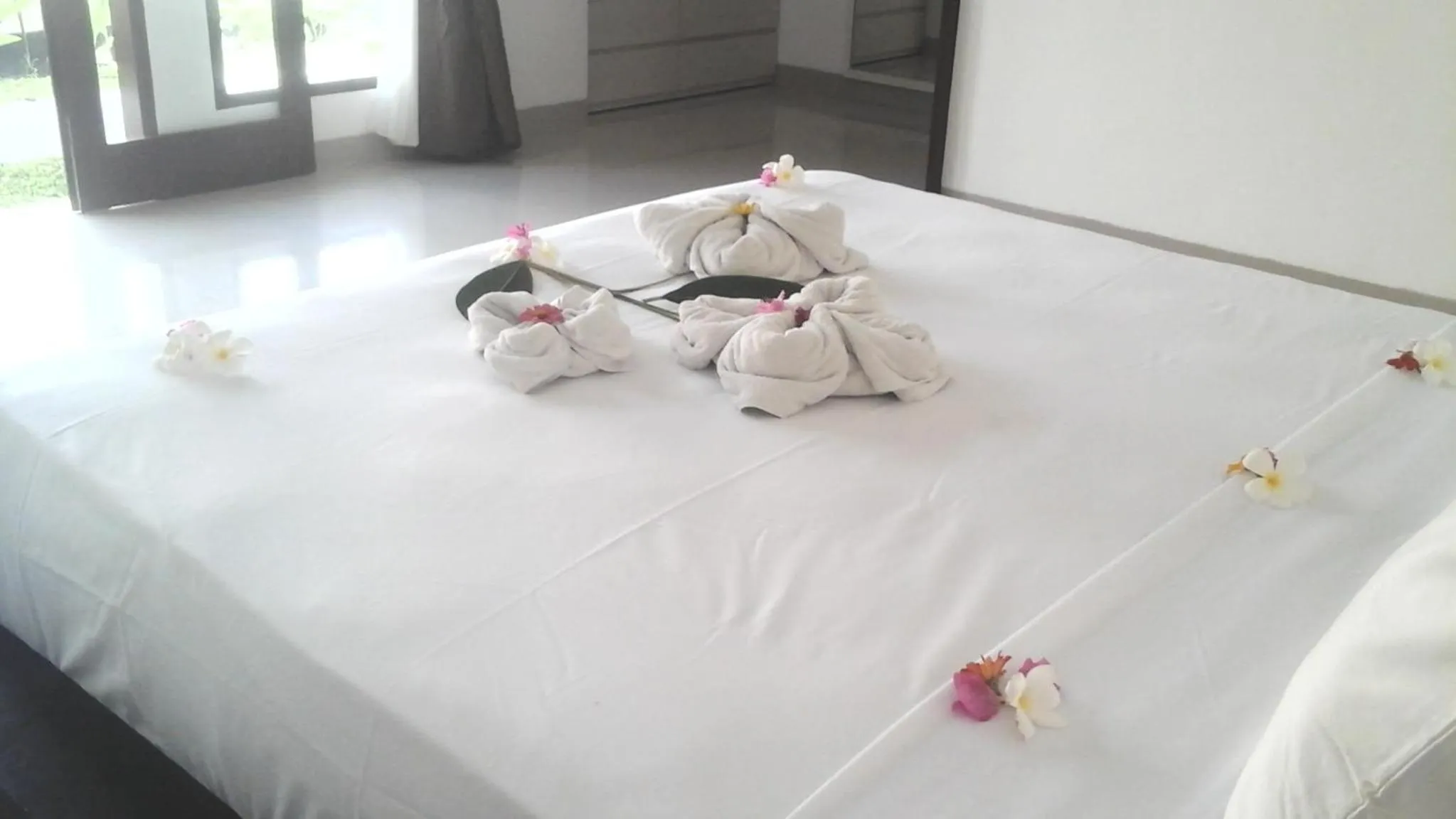 Bedroom, Bed in villa tom and jerry