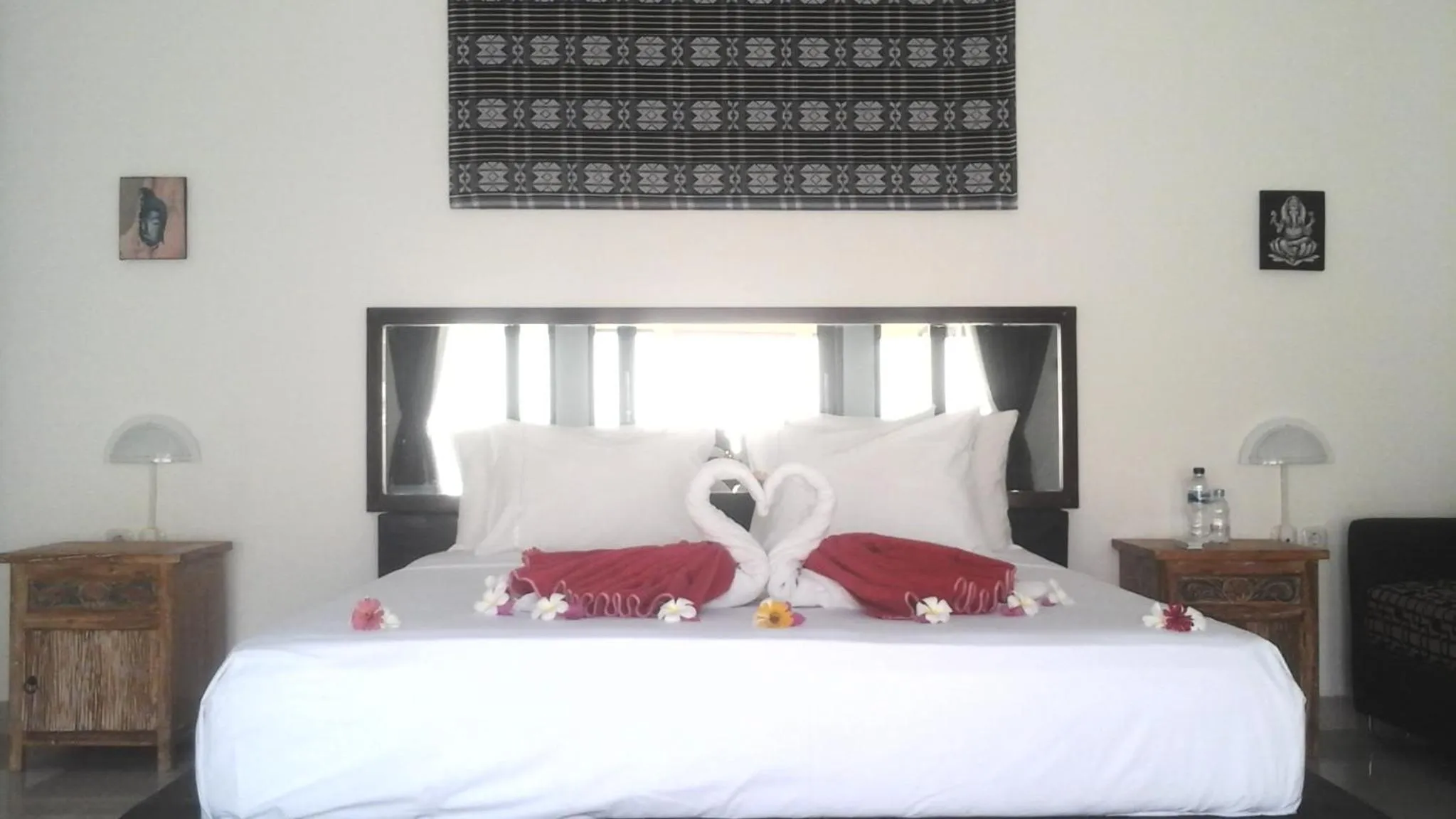 Bed in villa tom and jerry