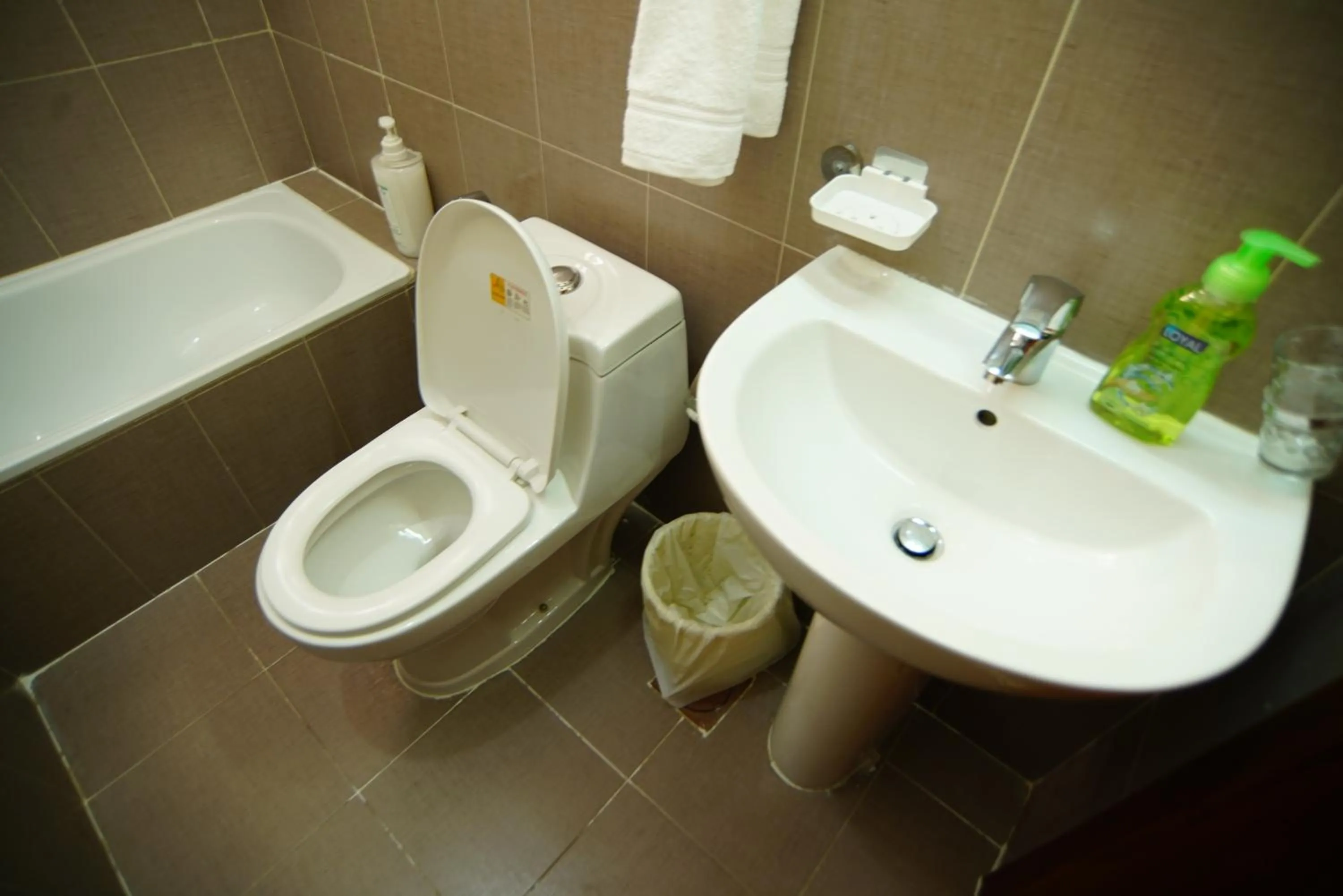 Over Mountains Hotel