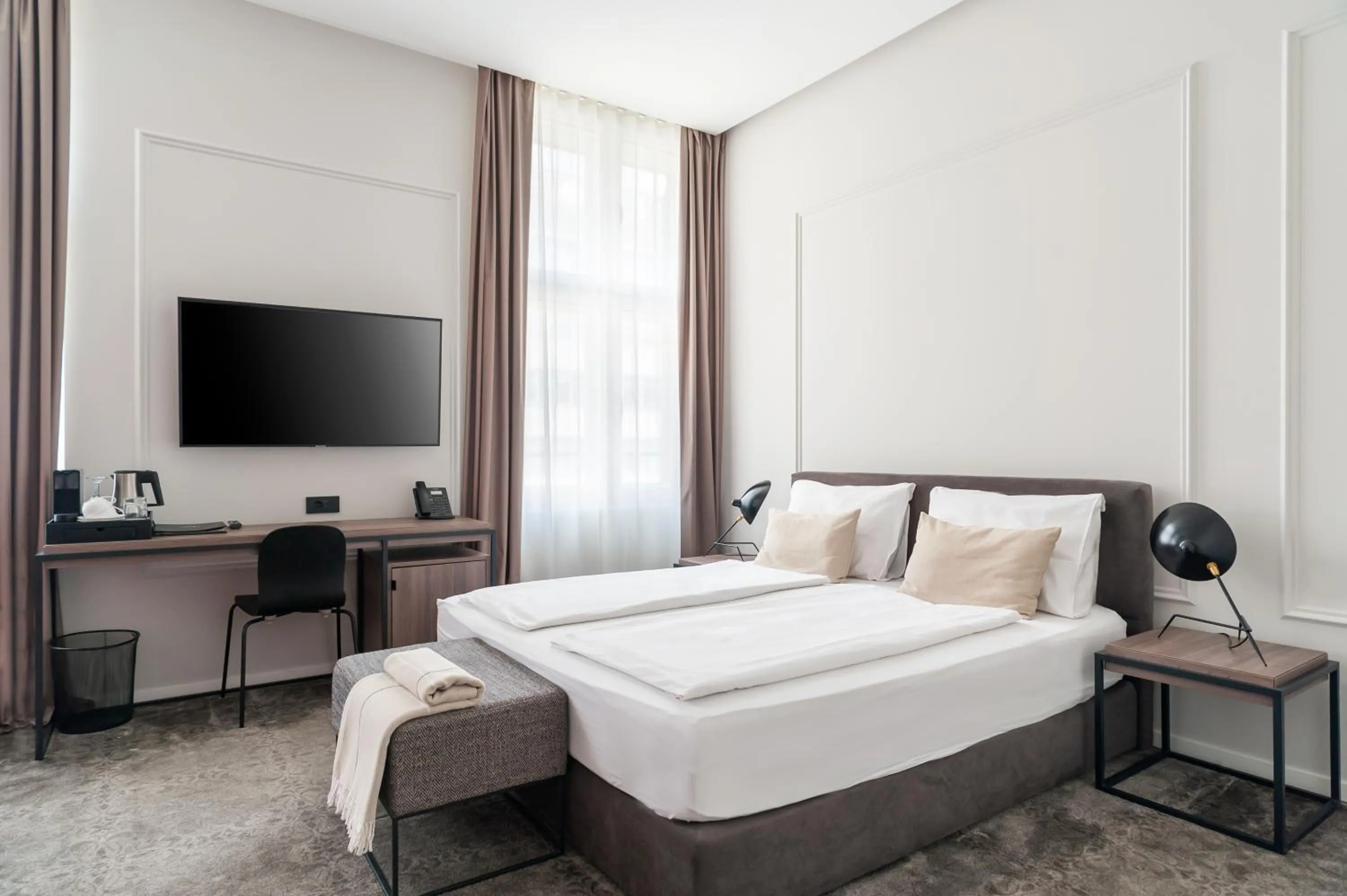 Bed in MANDA Heritage Hotel