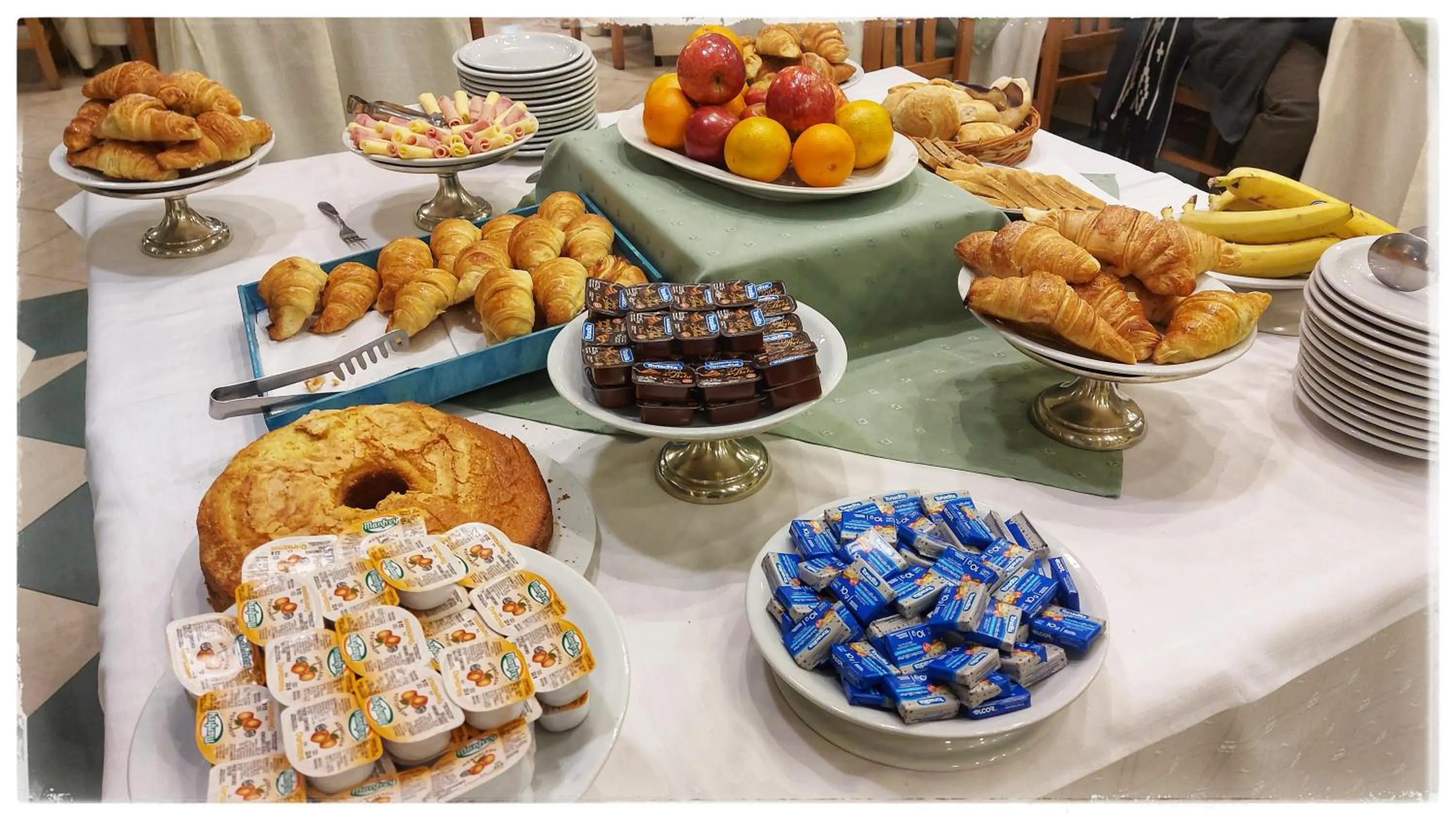 Breakfast in Hotel Ariosto