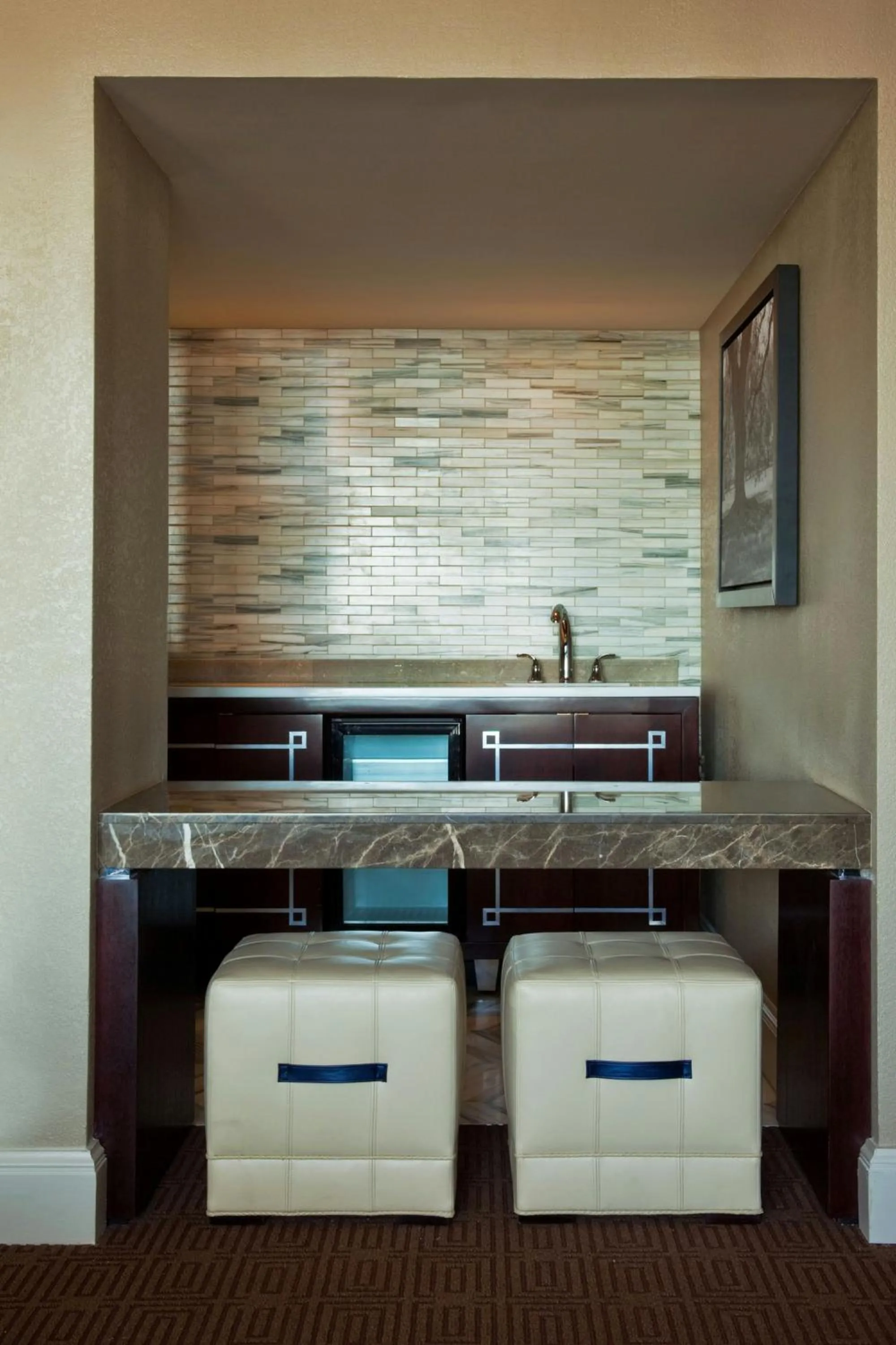 Lounge or bar in Sheraton New Orleans Hotel