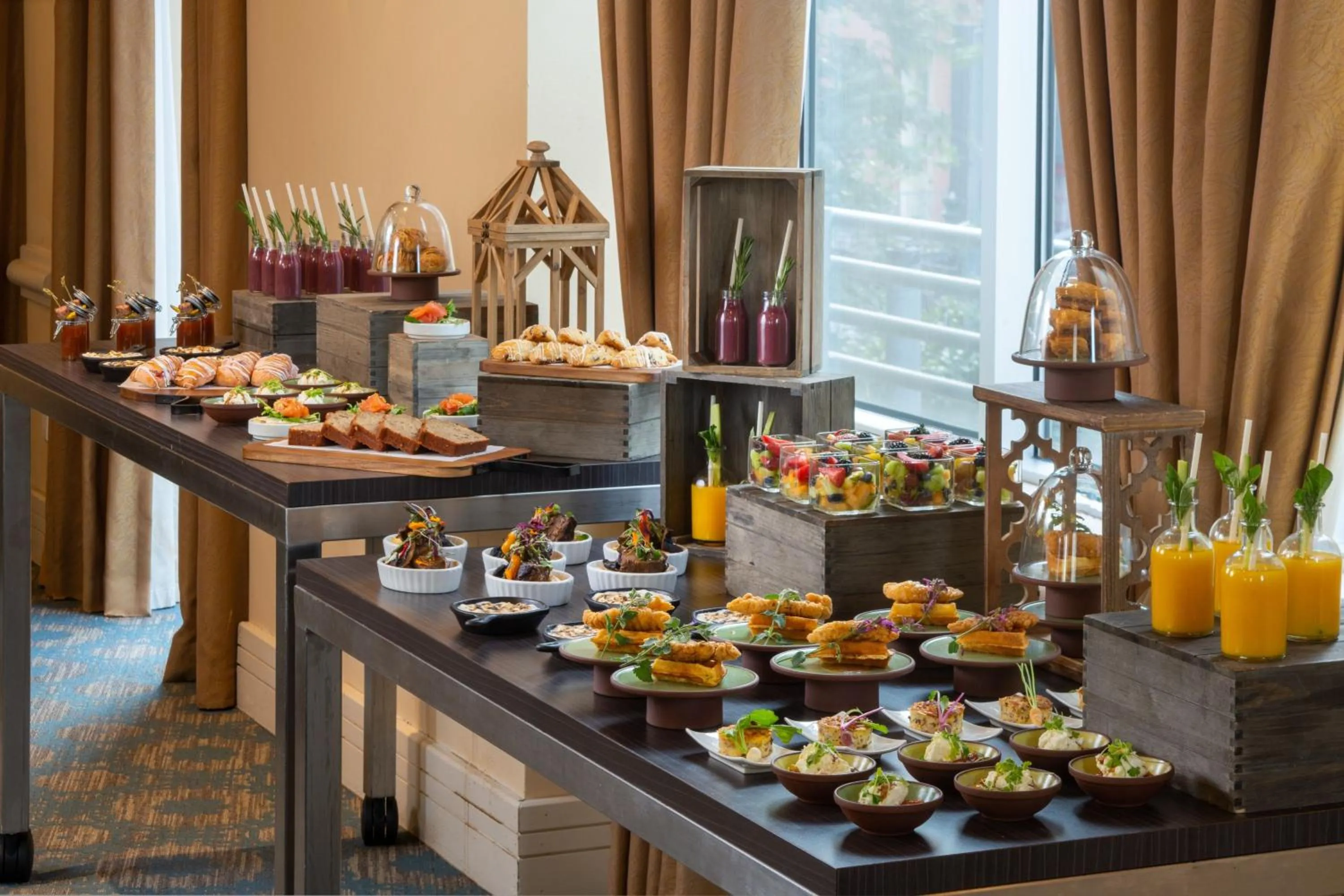 Restaurant/places to eat in Sheraton New Orleans Hotel