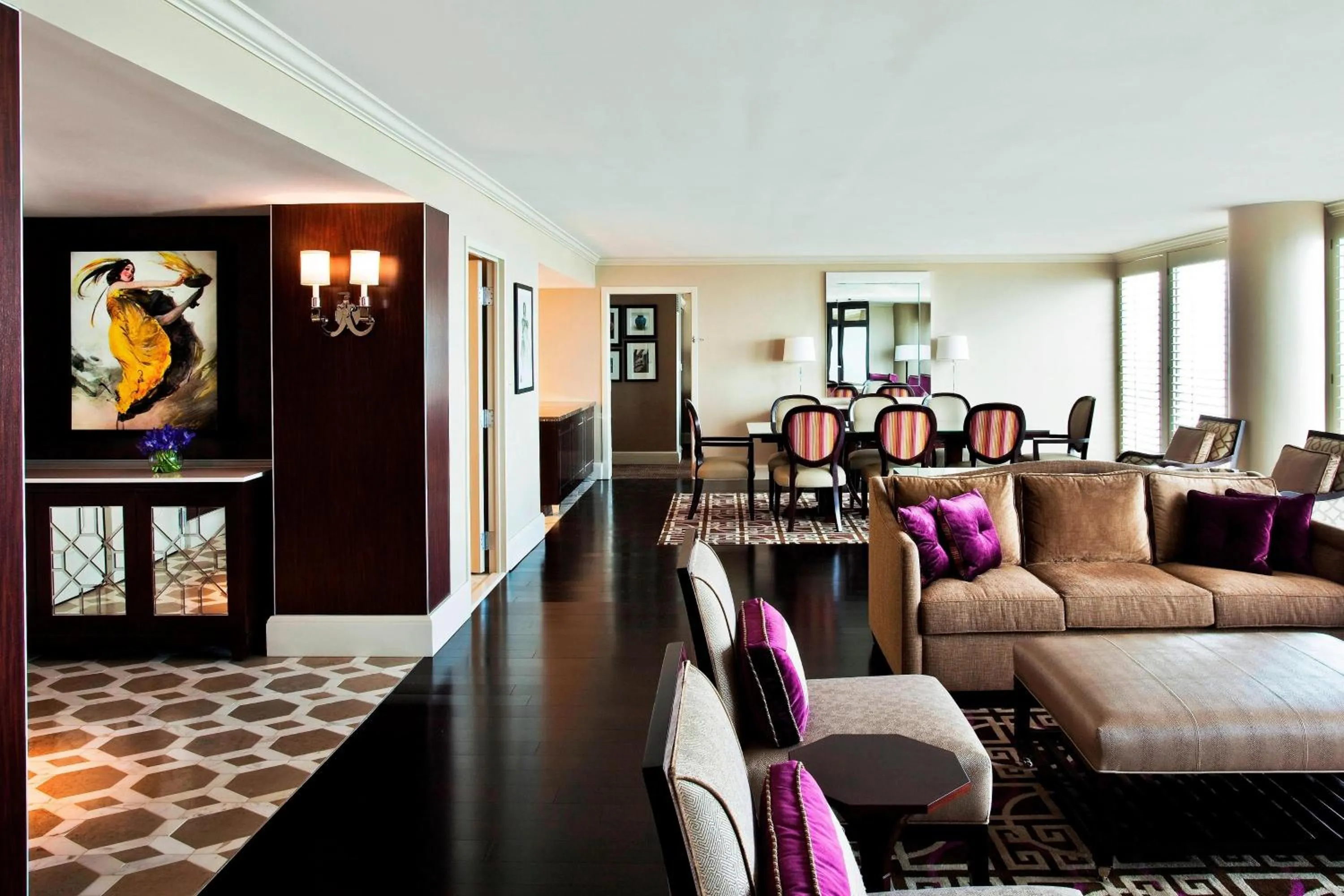 Photo of the whole room in Sheraton New Orleans Hotel