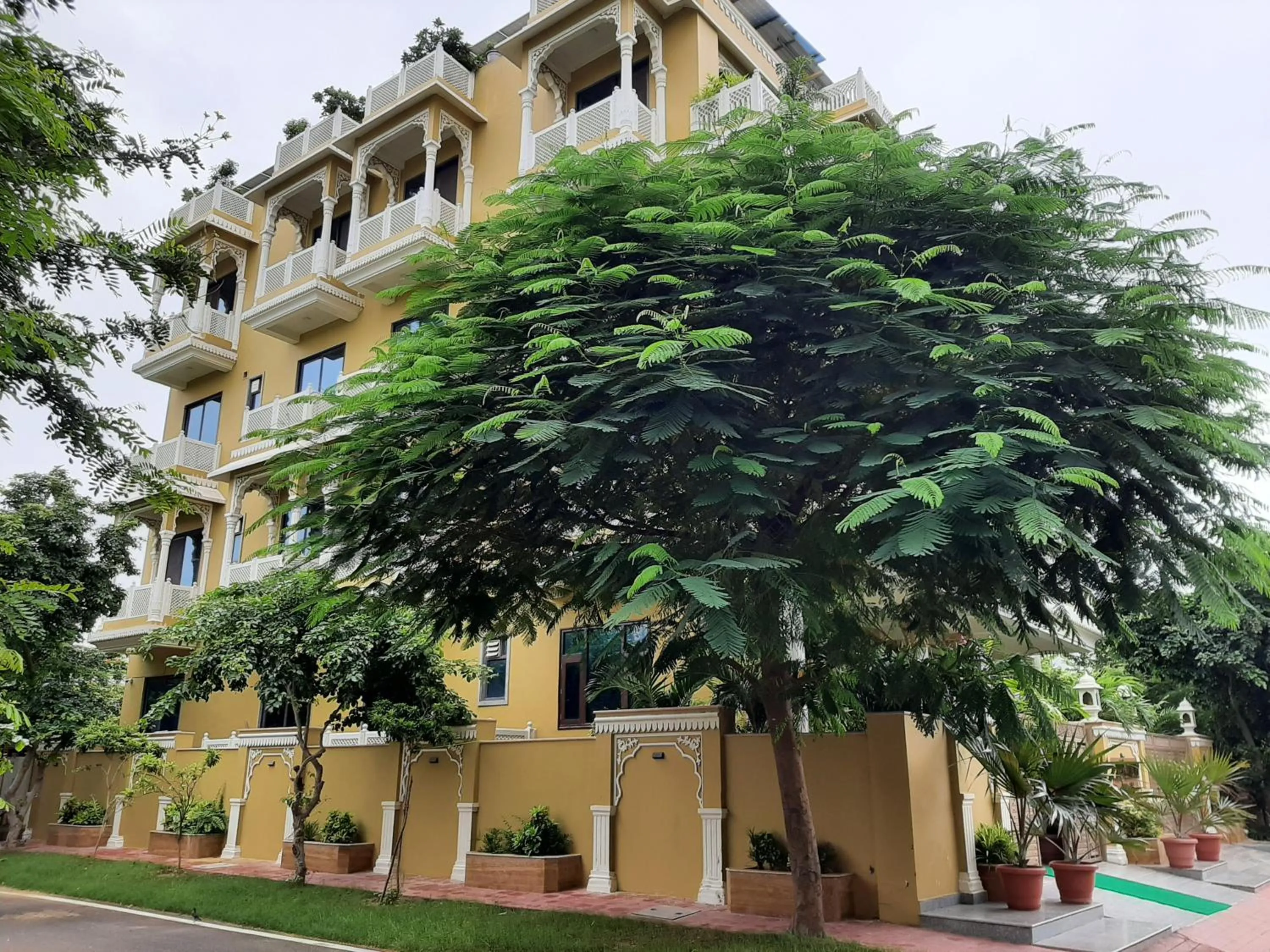 Area and facilities in Jeenmount Heritage Boutique Hotel