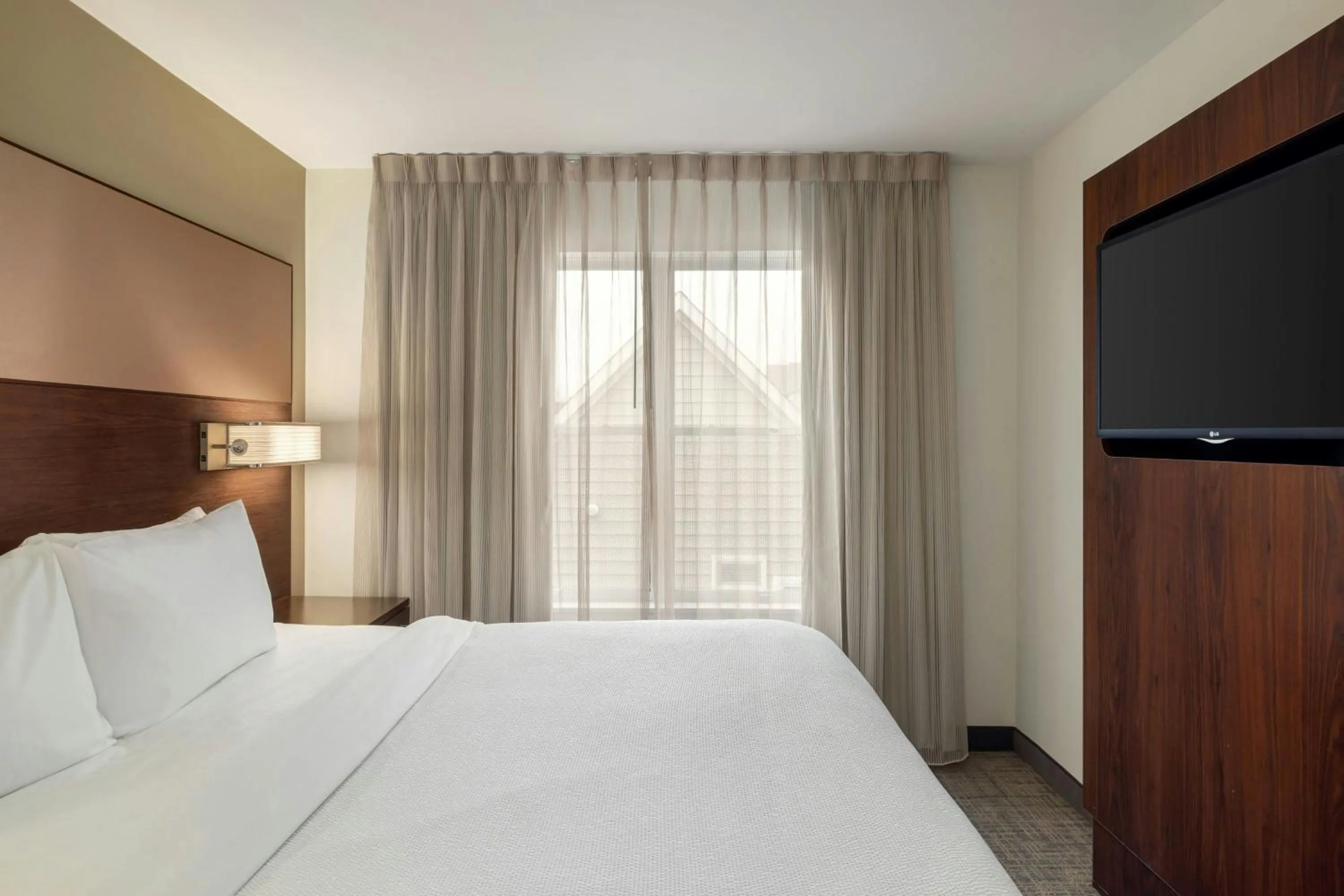 Bedroom, Bed in Residence Inn by Marriott Albany Washington Avenue
