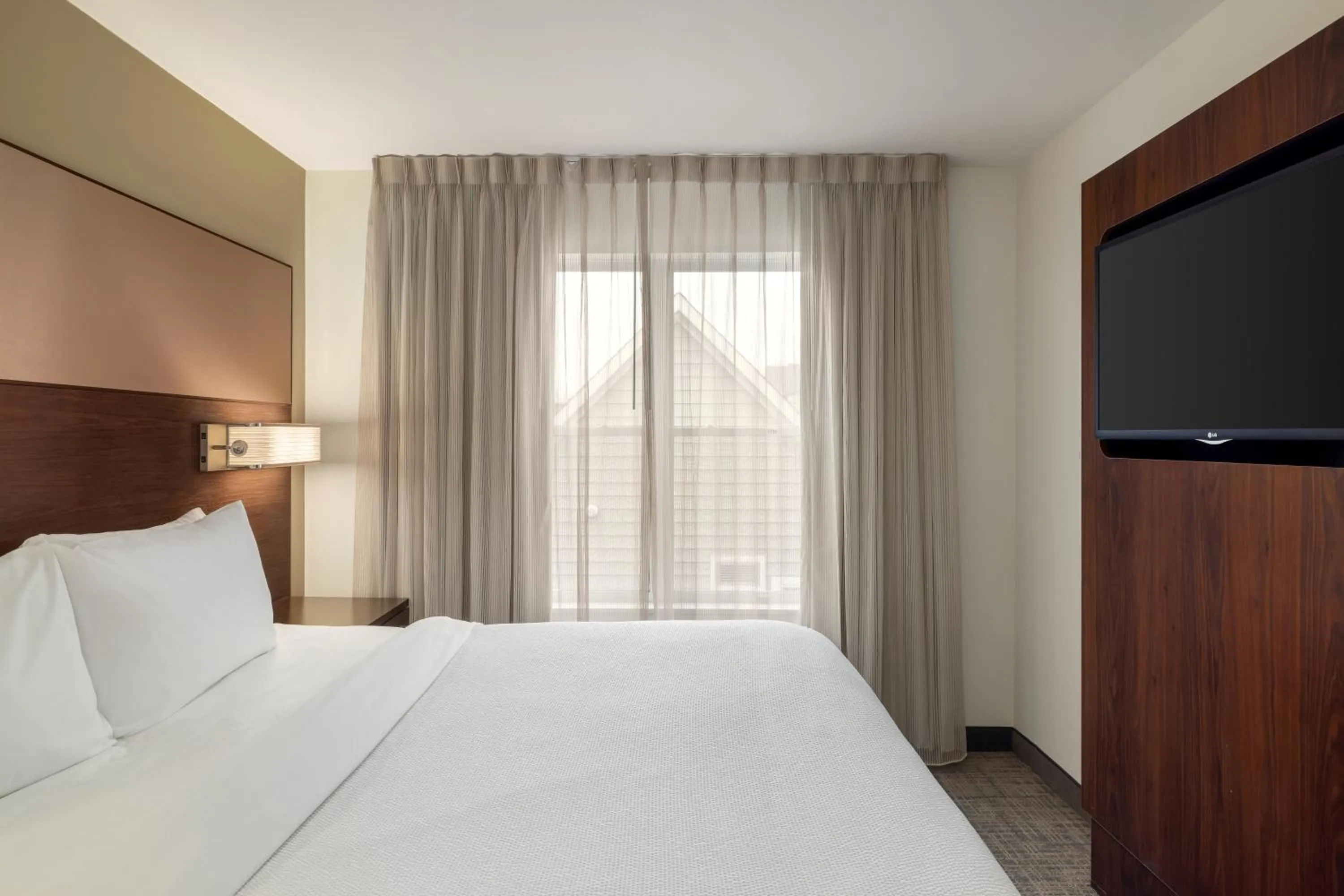 Bedroom, Bed in Residence Inn by Marriott Albany Washington Avenue