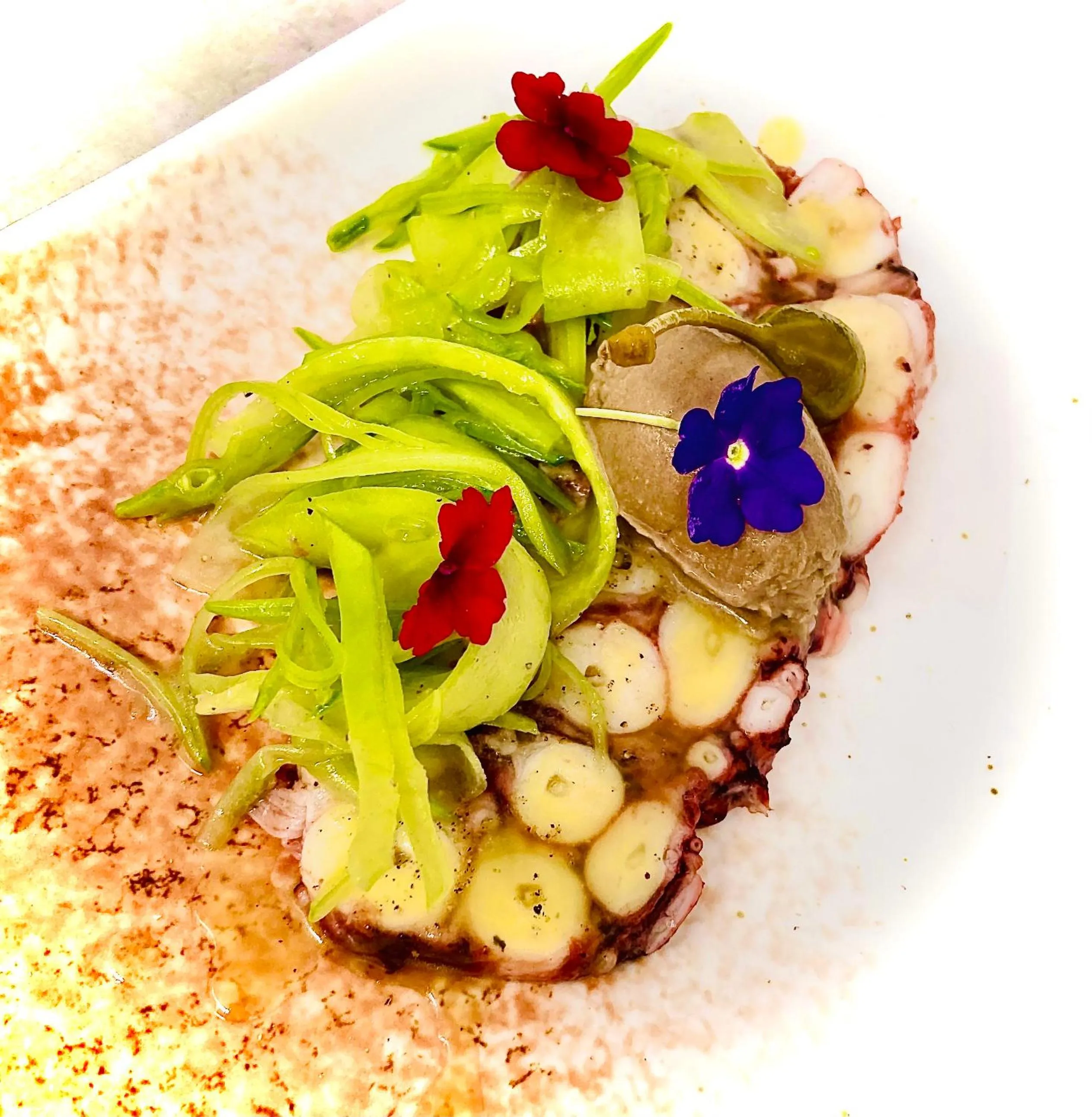 Restaurant/places to eat in Logis Hotel Le Blason de Provence