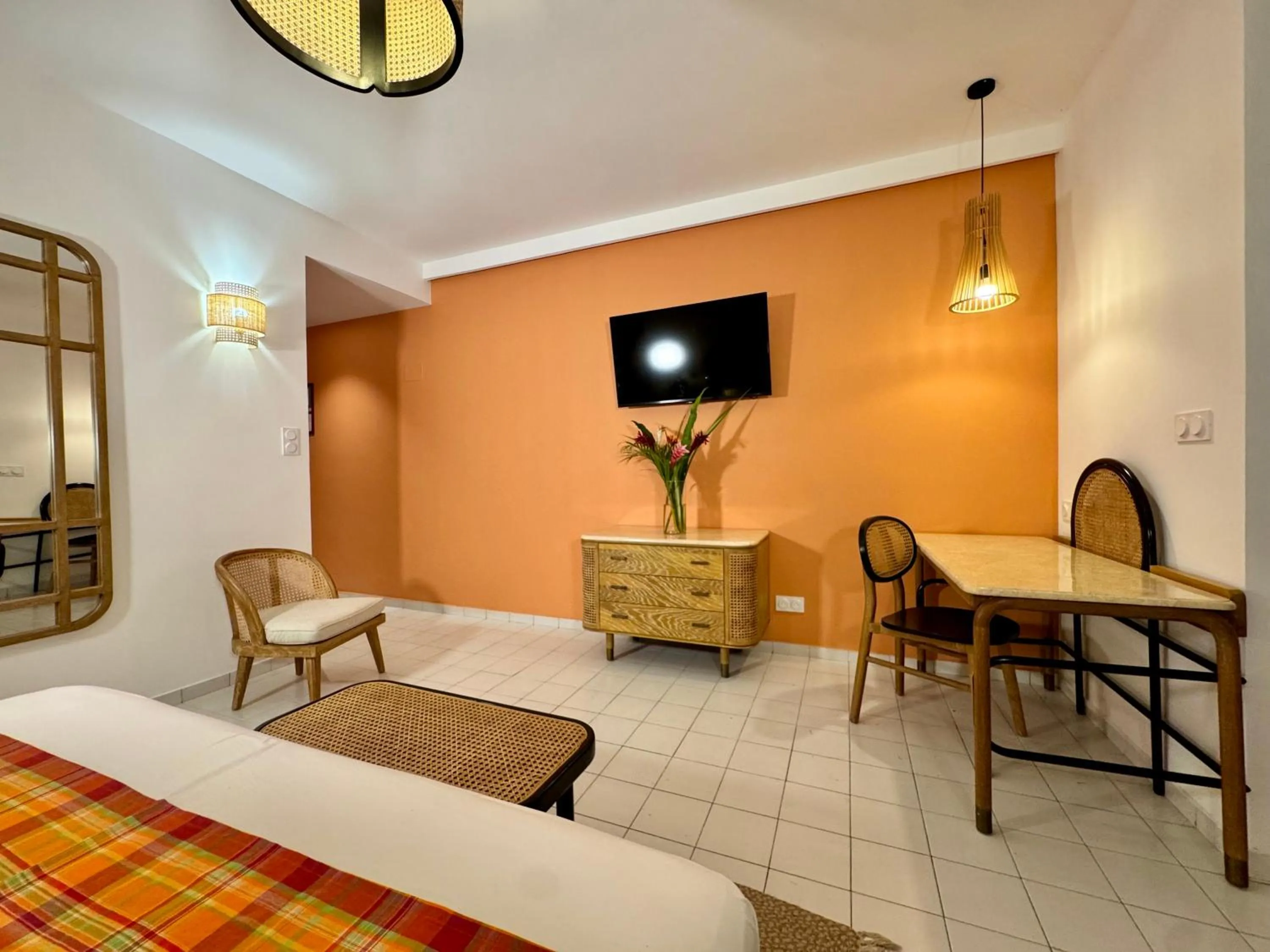 Shower, Bed in Résidence Le Vallon Guadeloupe Parc Piscine Appartements & Studios