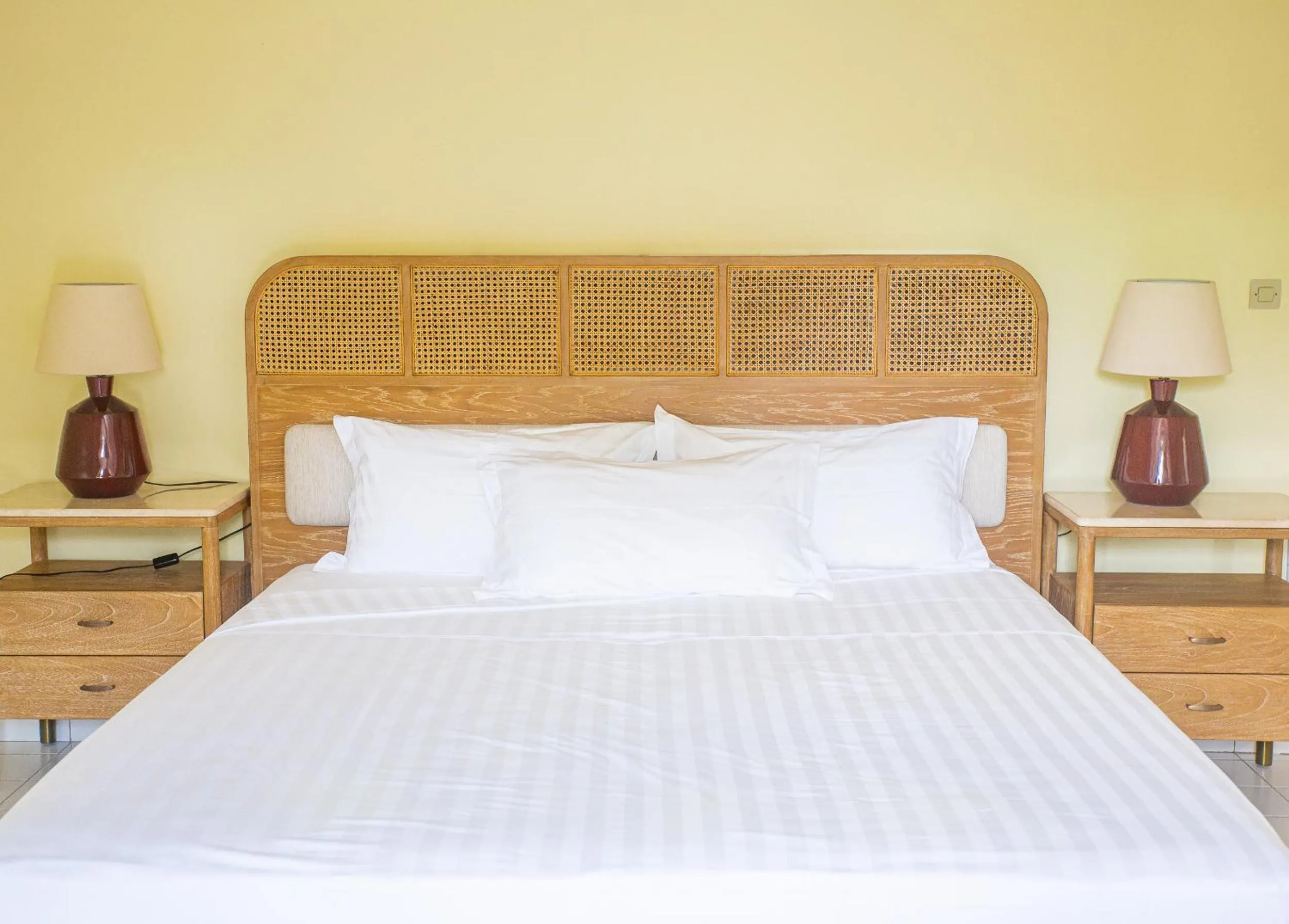 Bed in Résidence Le Vallon Guadeloupe Parc Piscine Appartements & Studios