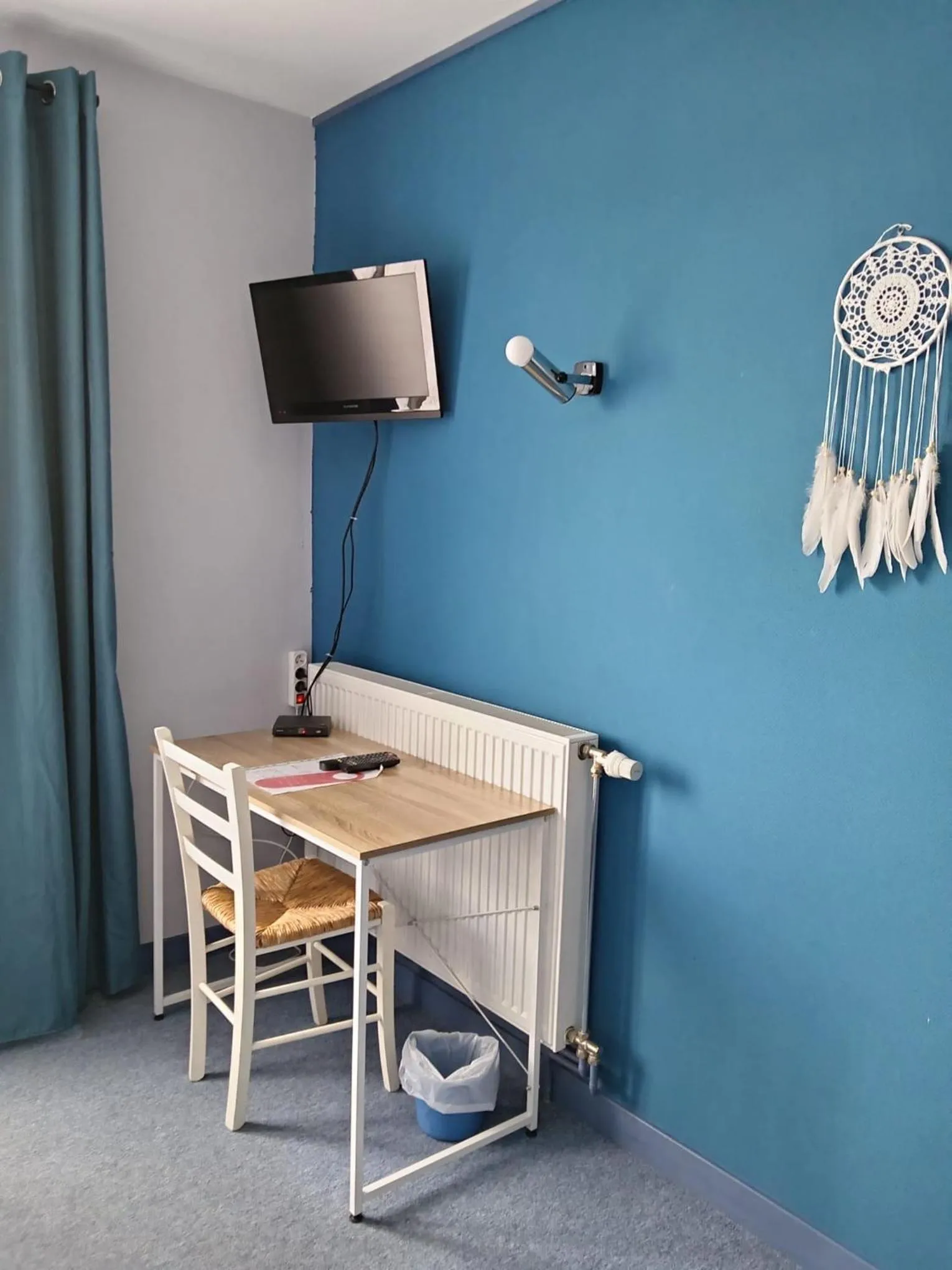 Hôtel Le Lyon Vert Commentry