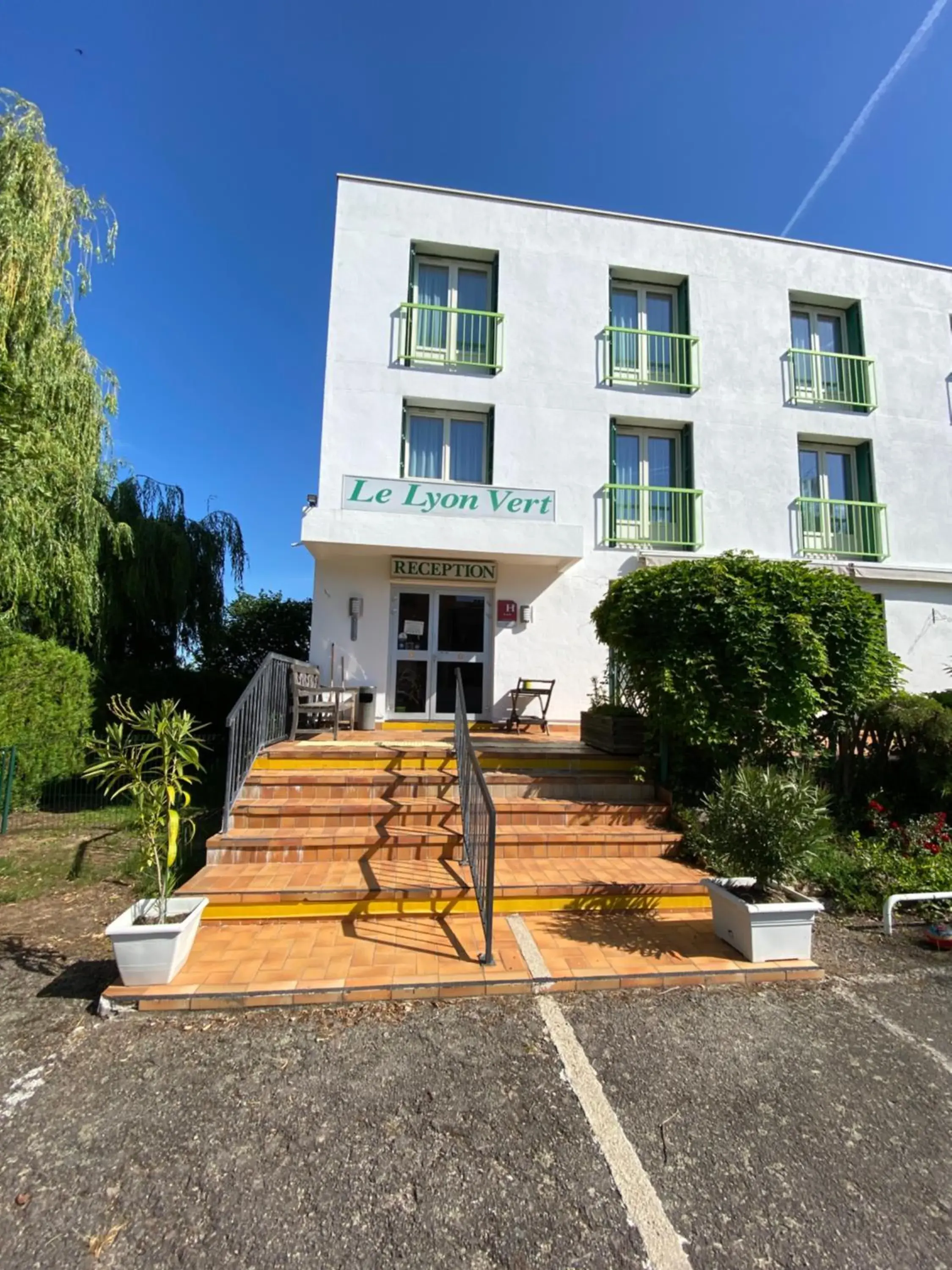 Hôtel Le Lyon Vert Commentry Hôtel Le Lyon Vert Commentry