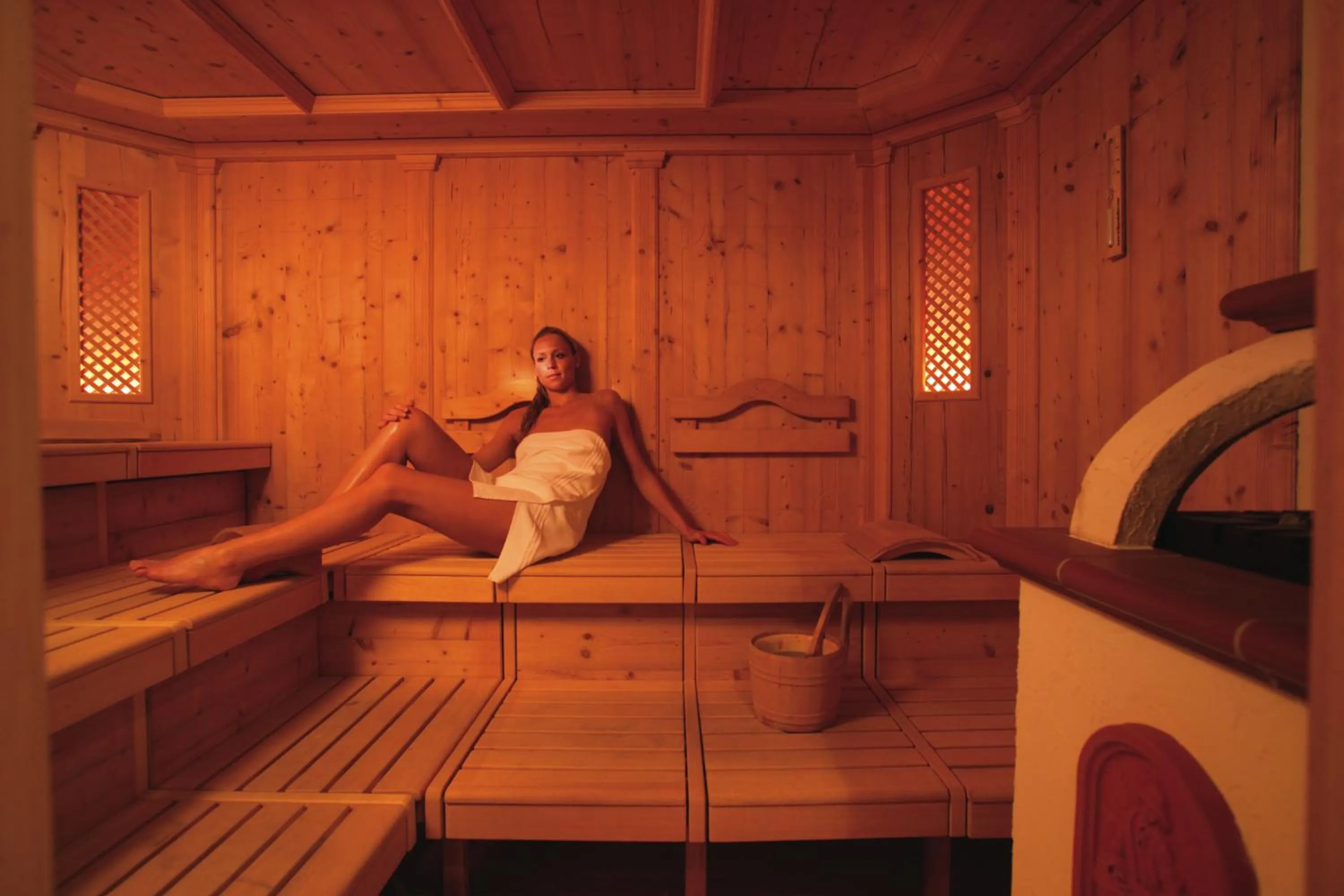 Spa and wellness centre/facilities in Petit Chalet by Schönegg