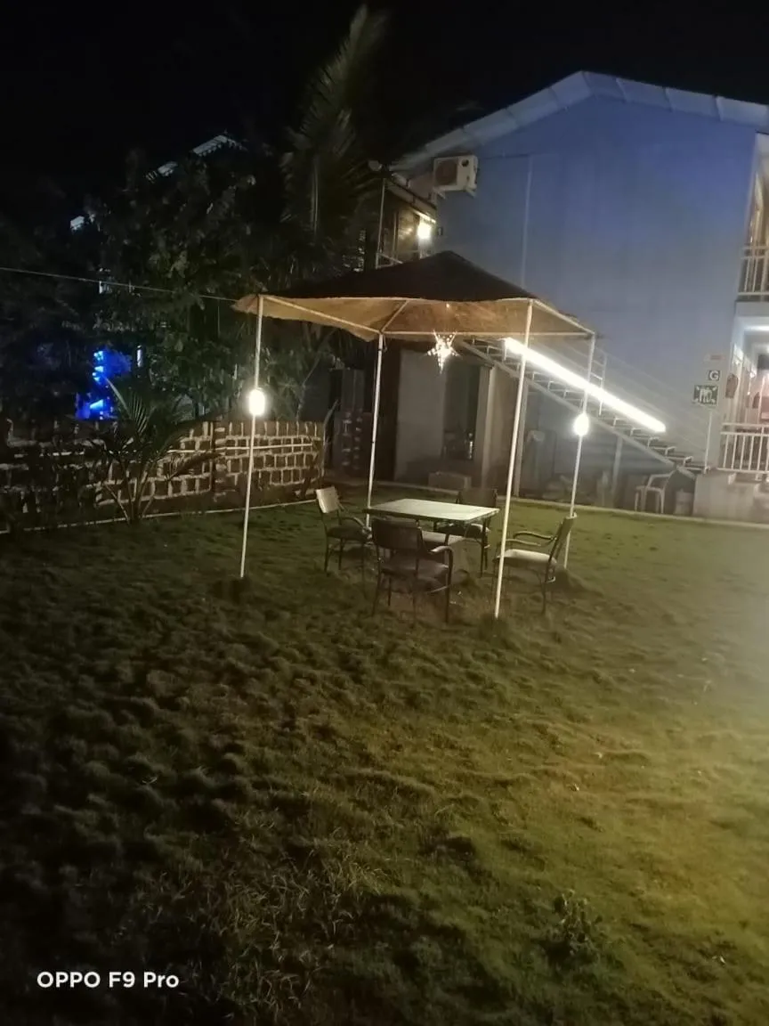 Garden in Sea Shell Beach Cottages & Suites