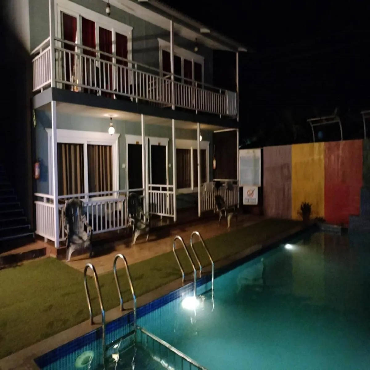Pool view in Sea Shell Beach Cottages & Suites
