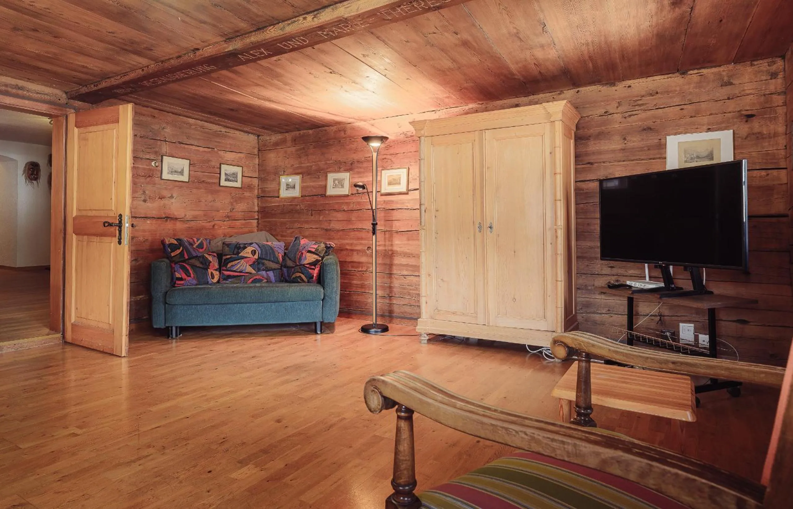 Communal lounge/ TV room in Cricerhaus
