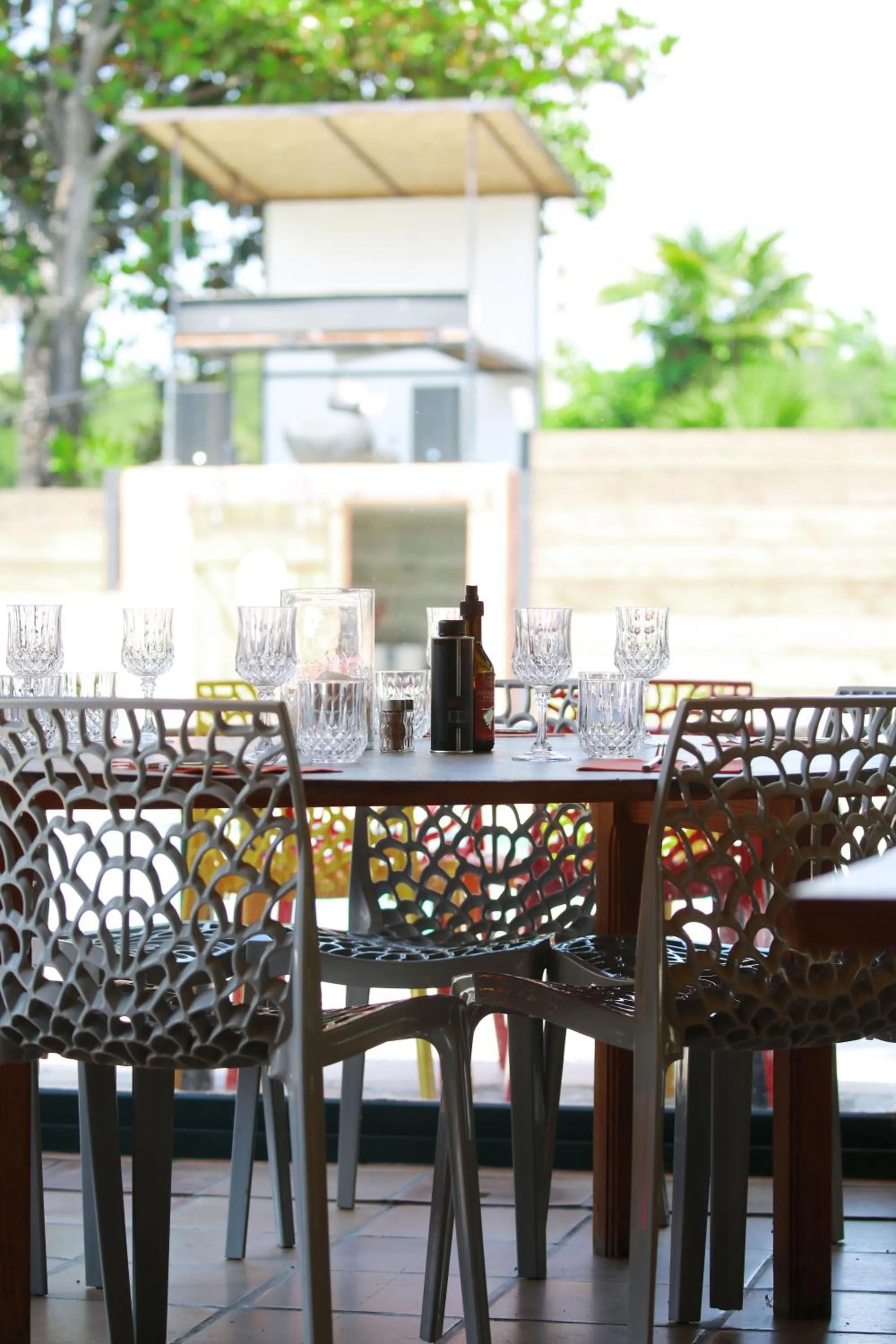 Restaurant/places to eat in Le Banana's Hotel