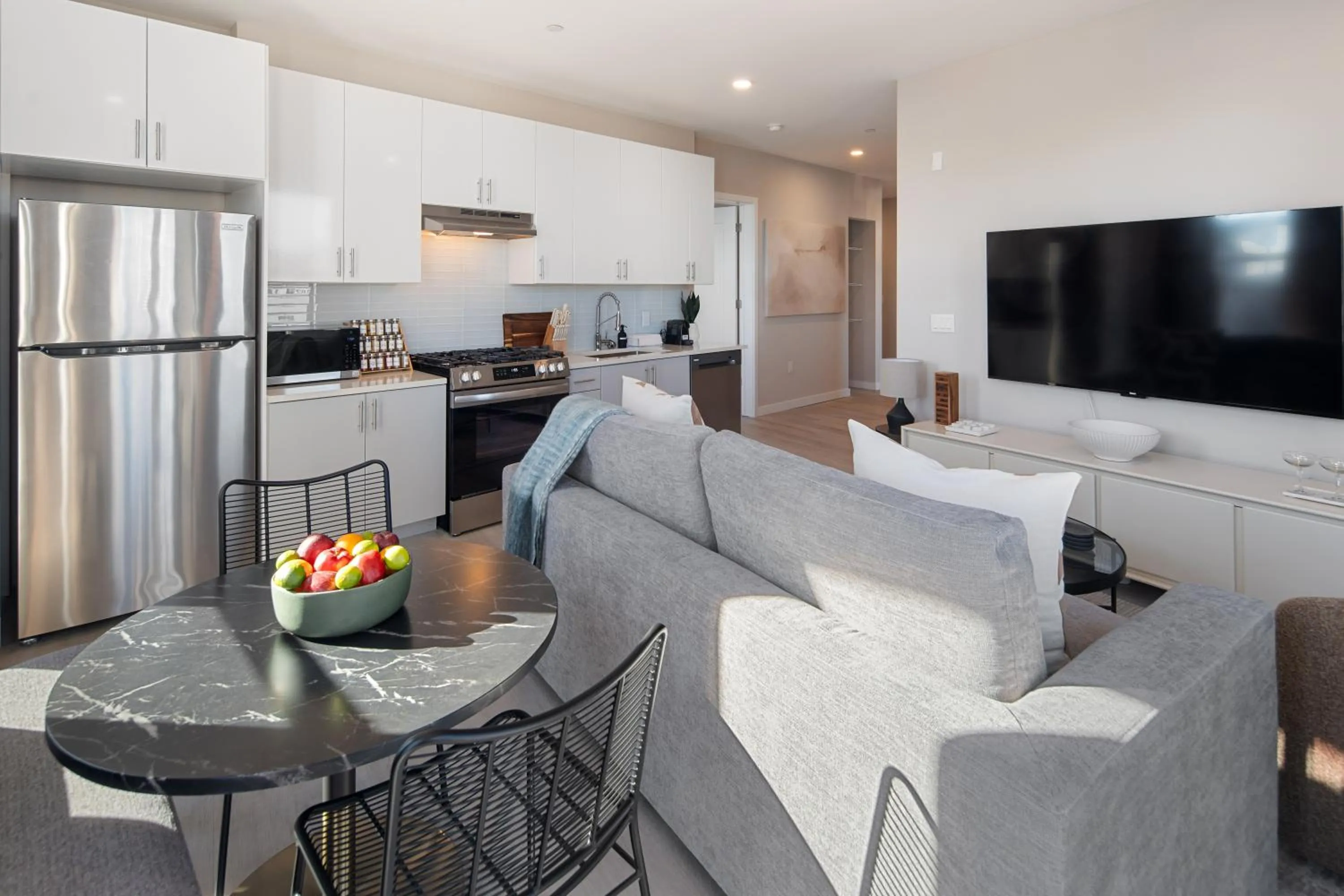 TV and multimedia in Luxury Furnished Apartments by Hyatus Downtown at Yale