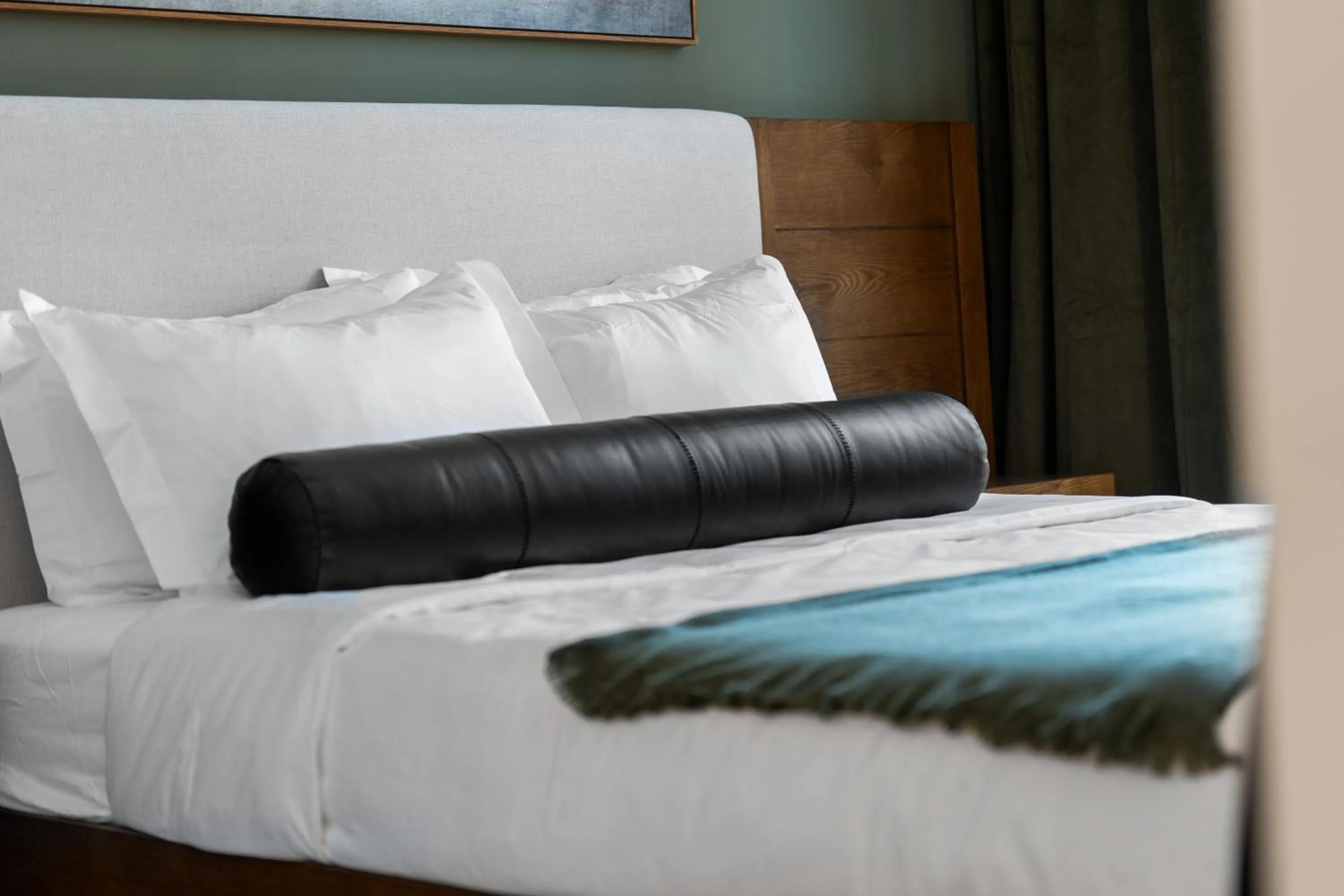 Bed in Luxury Furnished Apartments by Hyatus Downtown at Yale