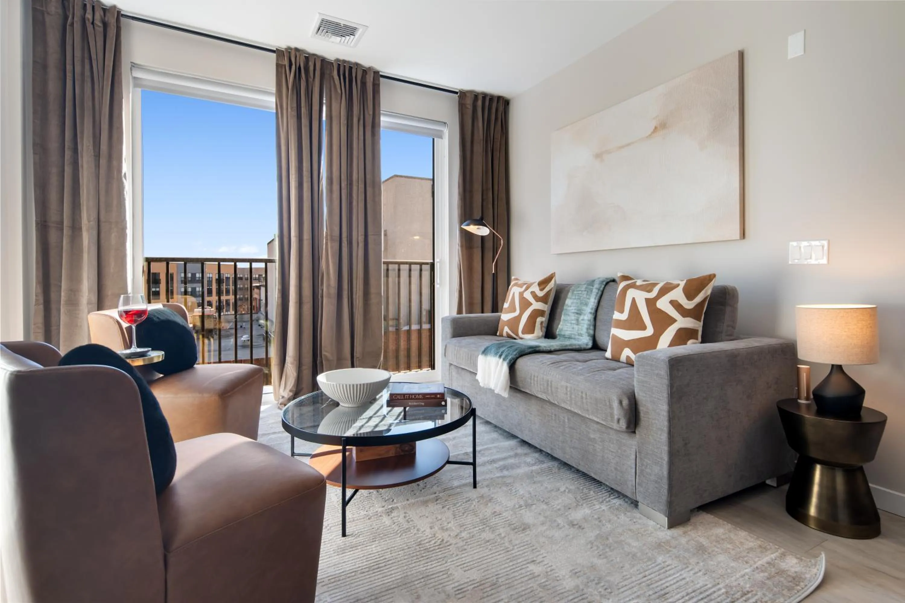 Living room in Luxury Furnished Apartments by Hyatus Downtown at Yale