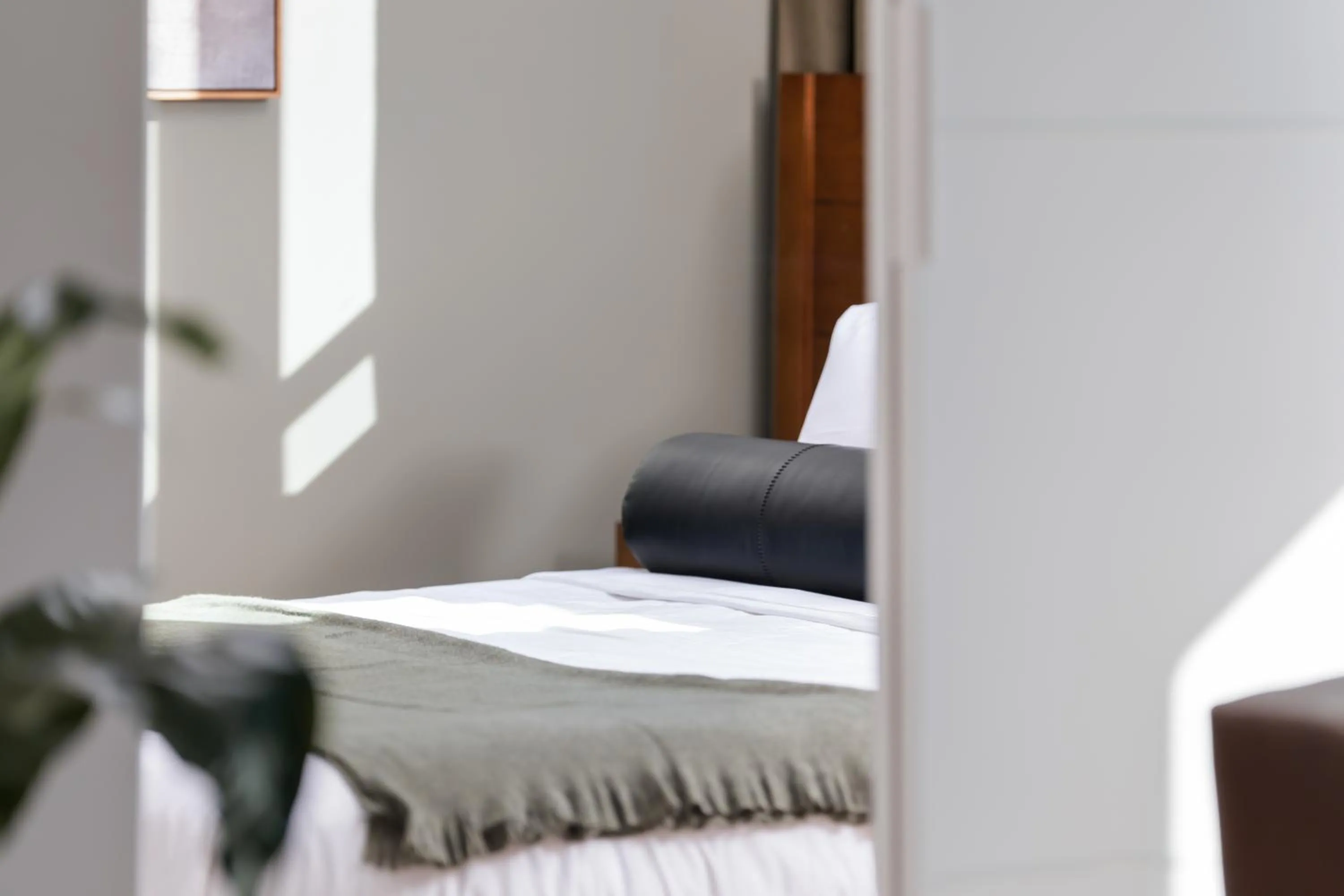 Bedroom, Bed in Luxury Furnished Apartments by Hyatus Downtown at Yale