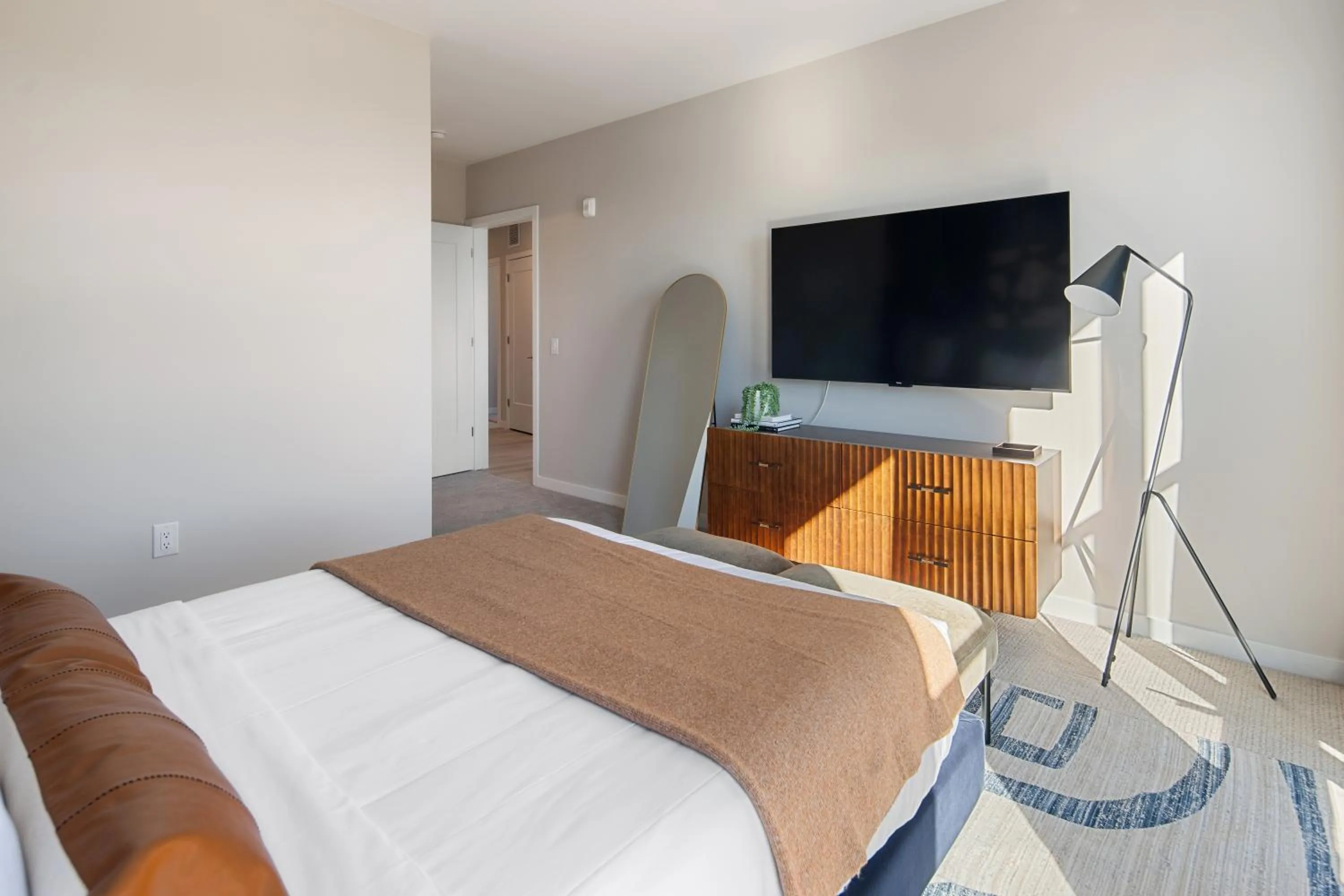 TV and multimedia, Bed in Luxury Furnished Apartments by Hyatus Downtown at Yale