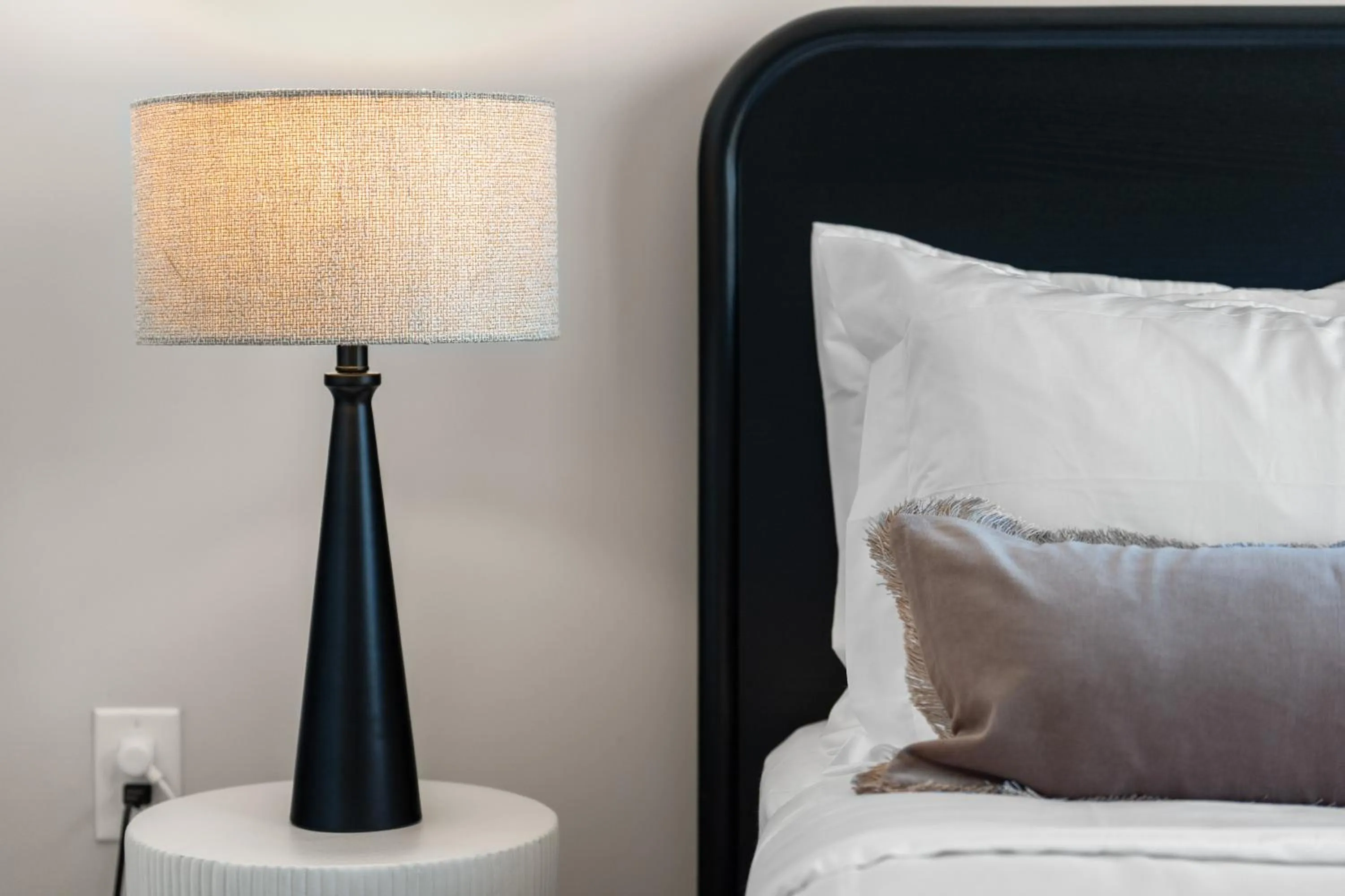 Bedroom, Bed in Luxury Furnished Apartments by Hyatus Downtown at Yale