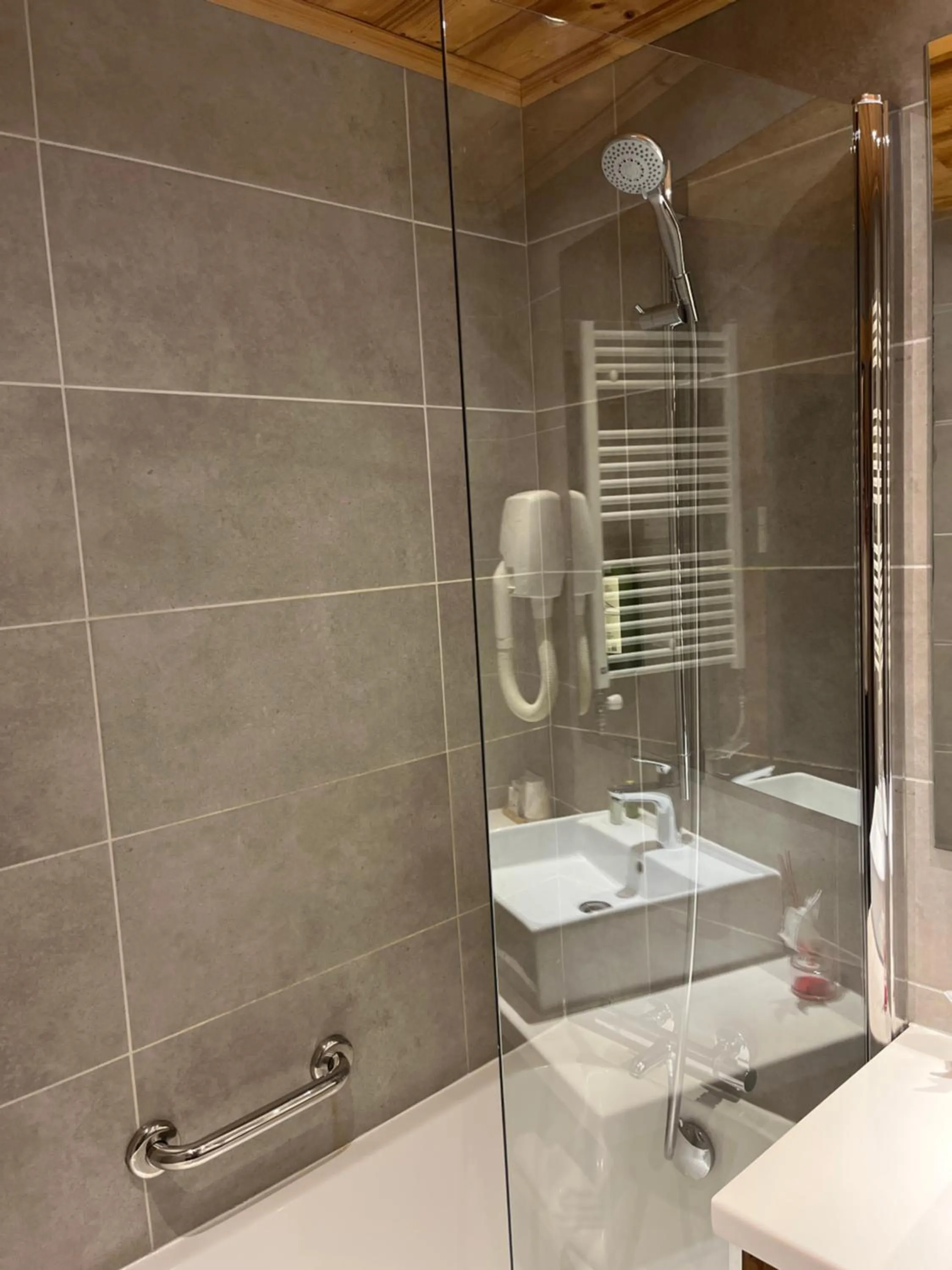 Bathroom in Park Hotel Suisse & Spa