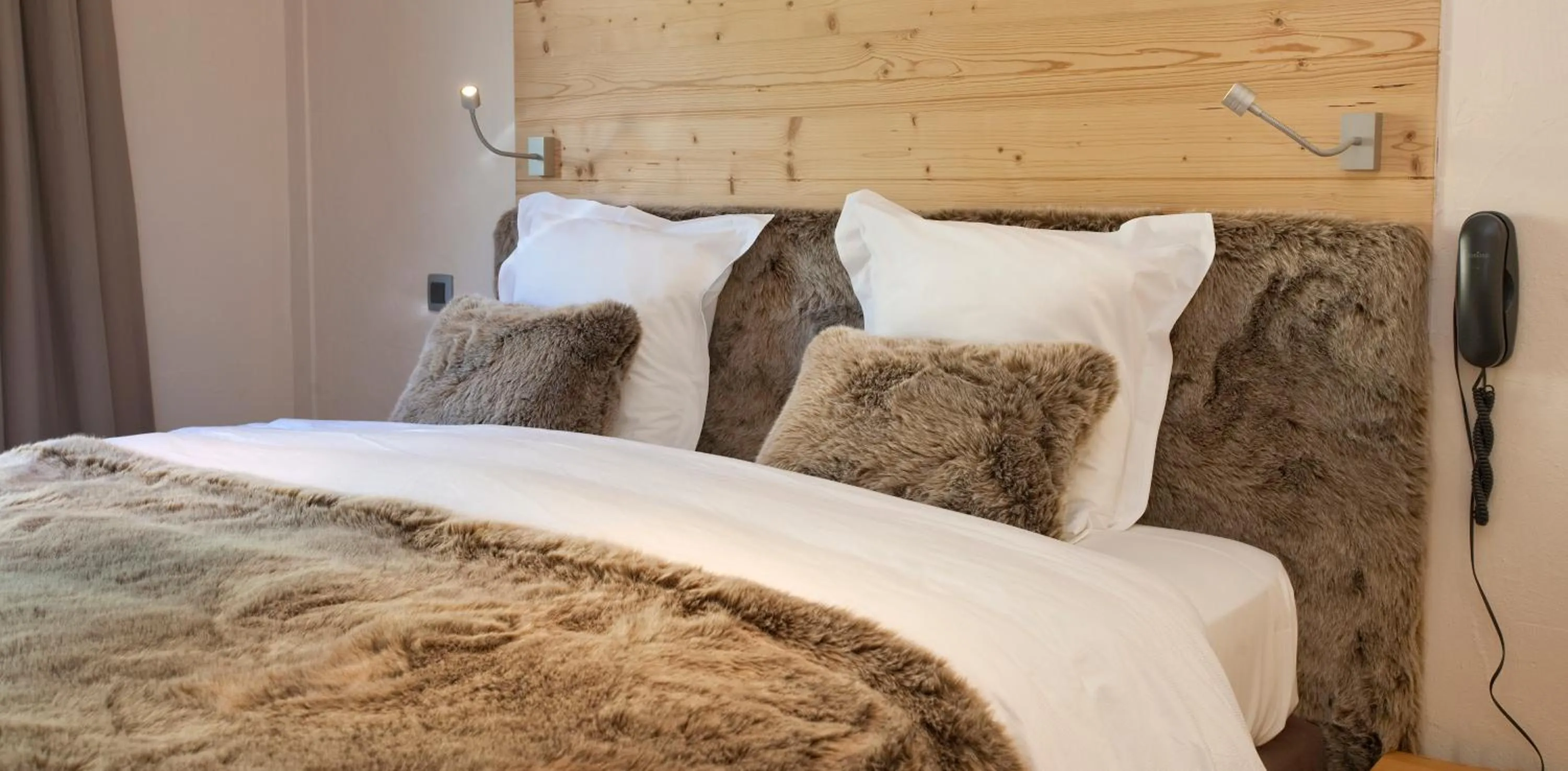 Bedroom, Bed in Park Hotel Suisse & Spa