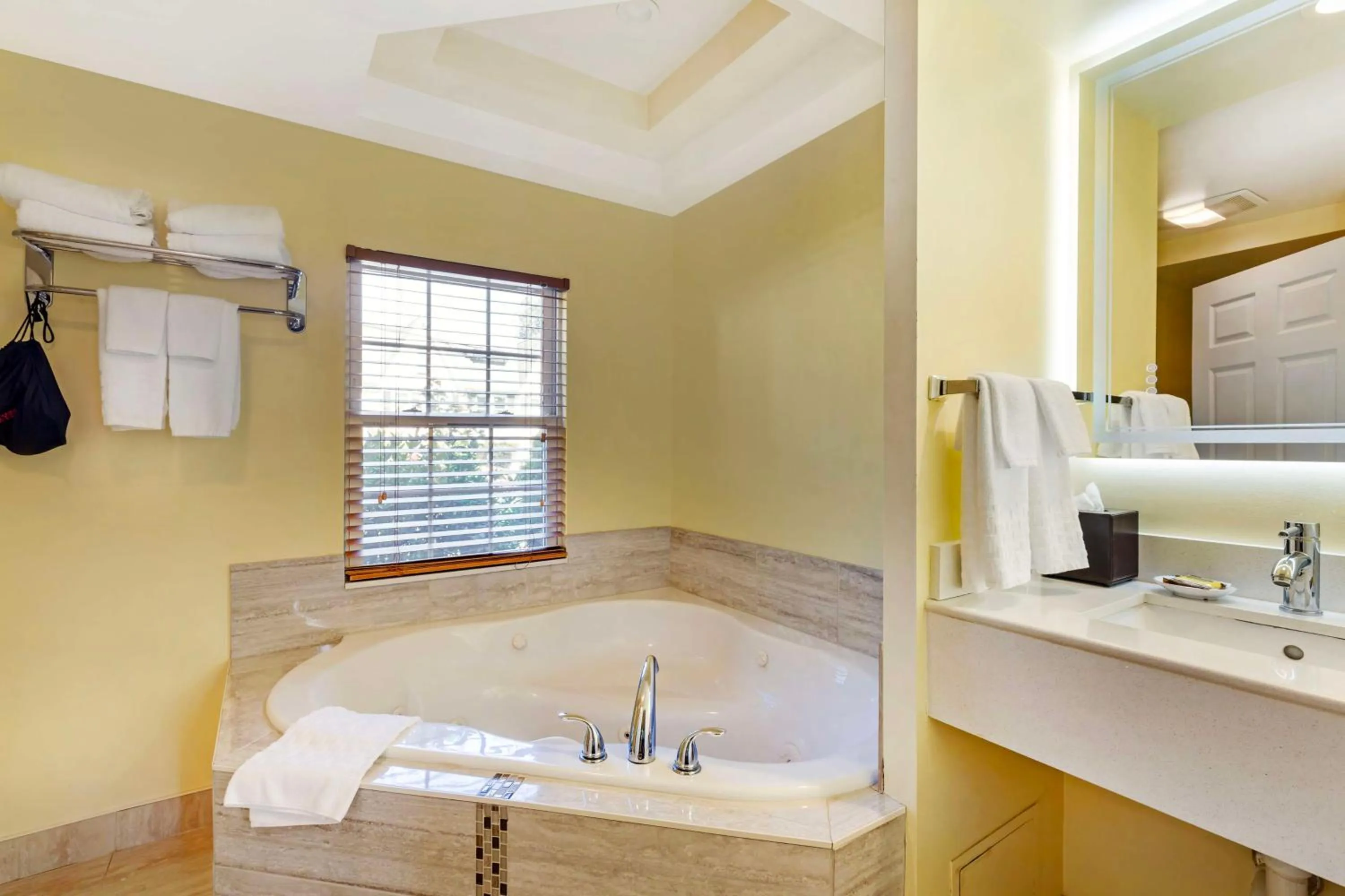 Bathroom in Best Western Plus Cold Spring