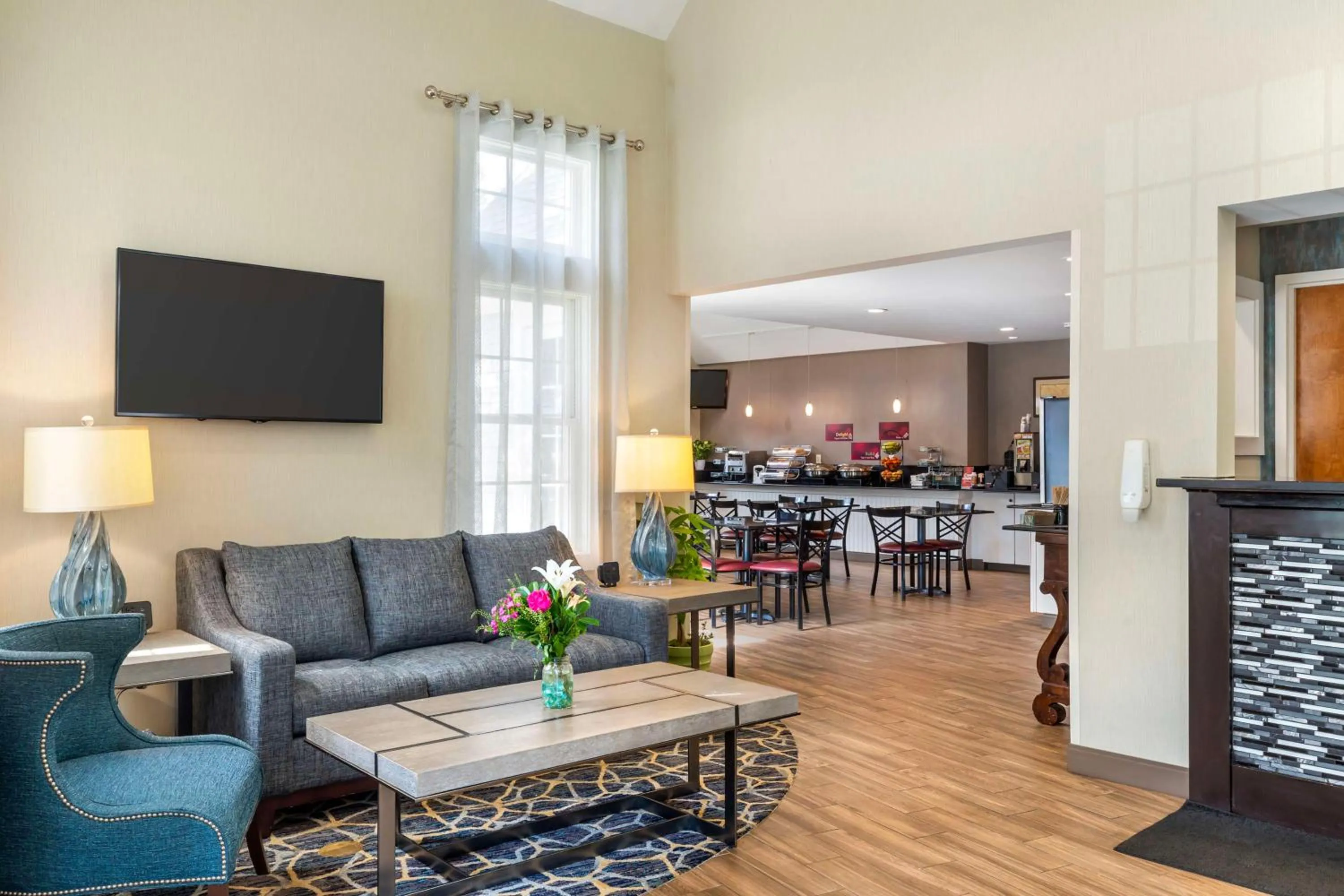 Lobby or reception in Best Western Plus Cold Spring