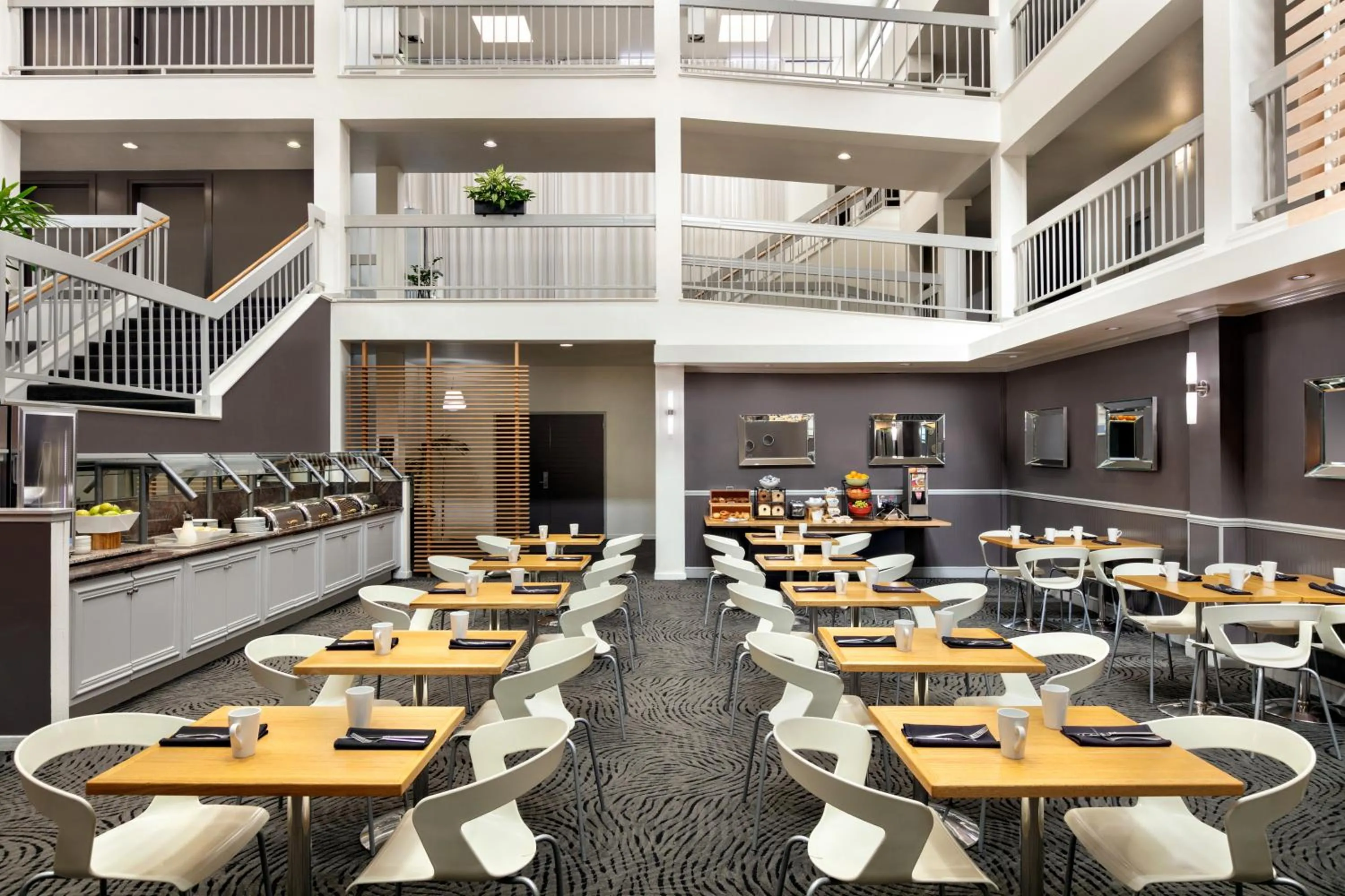 Restaurant/places to eat in The Domain Hotel