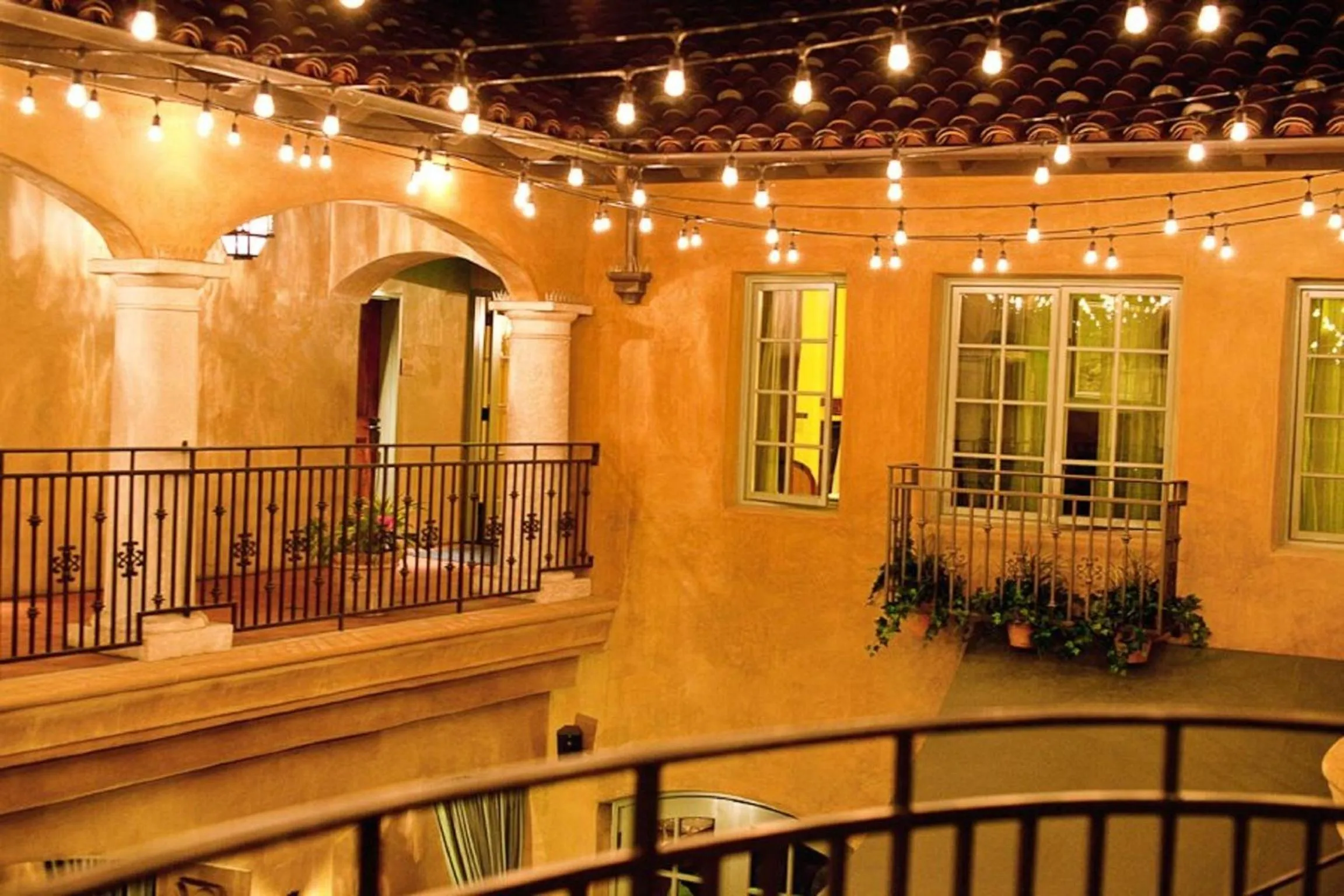 Facade/entrance in Hotel Los Gatos