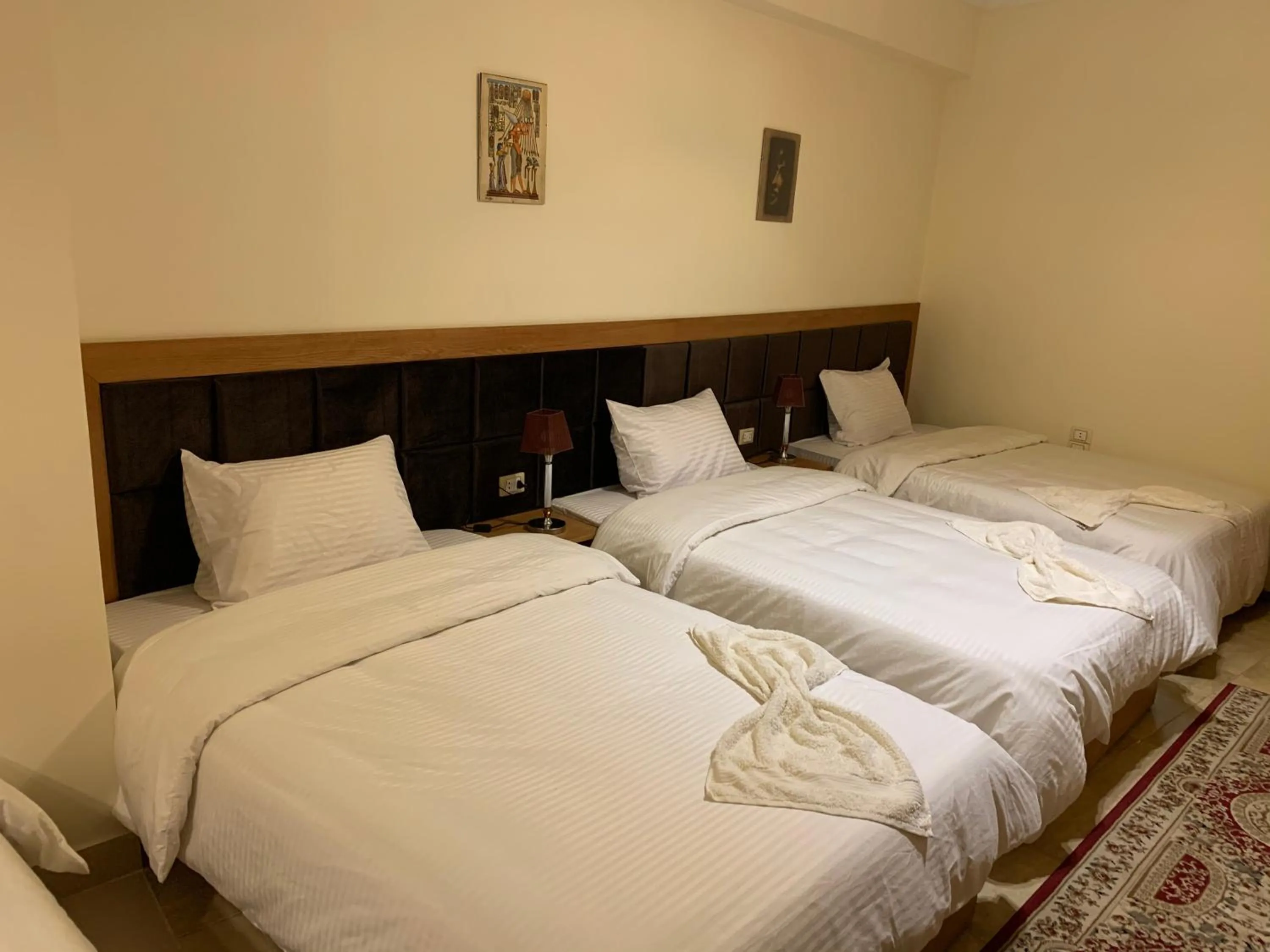 Bed in Draz pyramids view Bed & breakfast