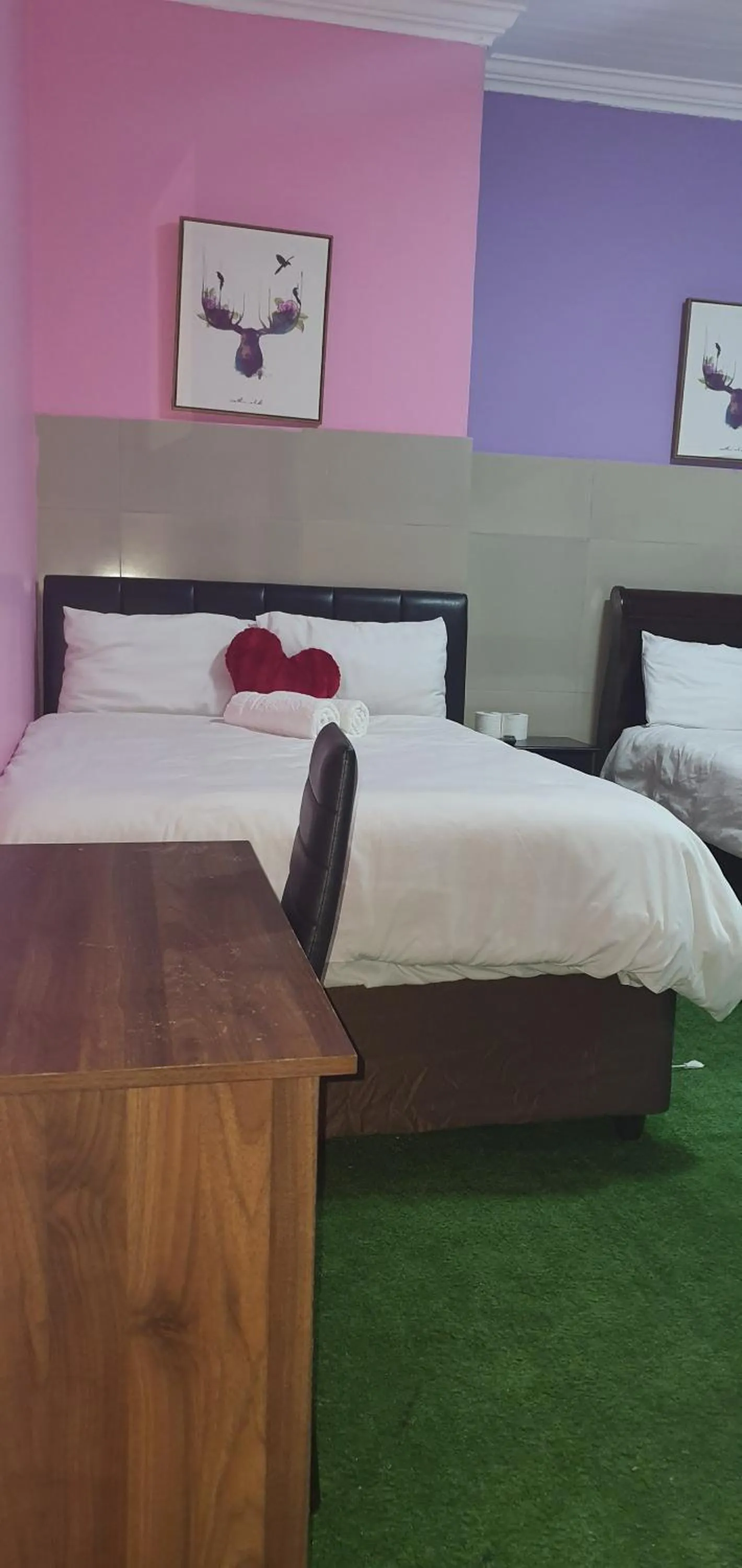 Bed in Helpful lodge