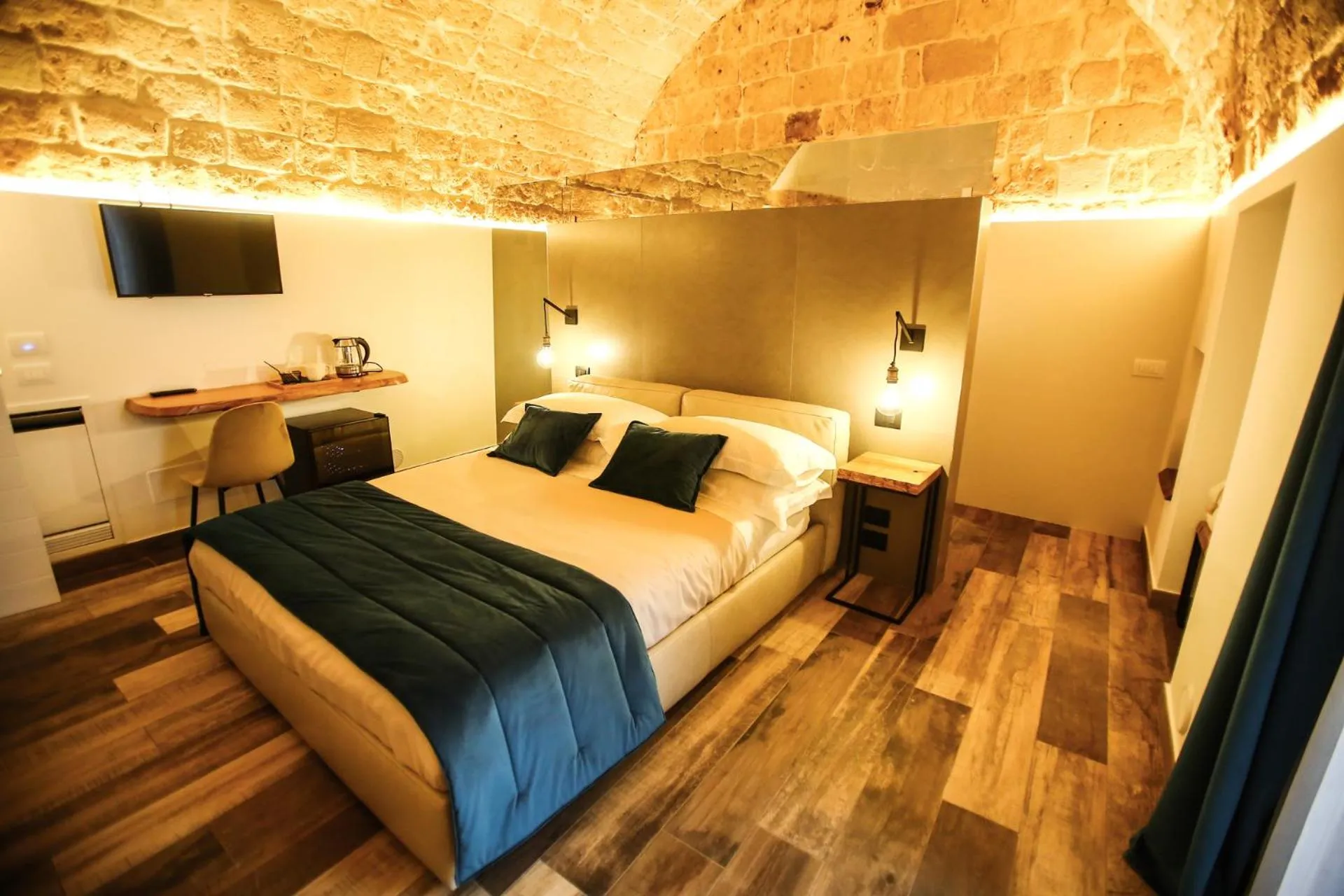 Bed in Luna Federiciana Luxury Room & Spa