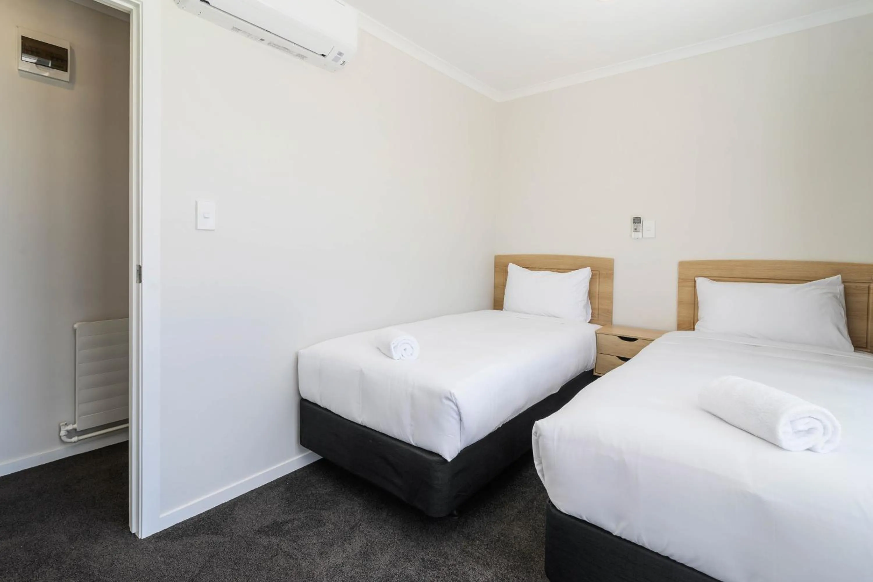 Bedroom, Bed in Thermal Oak Motel